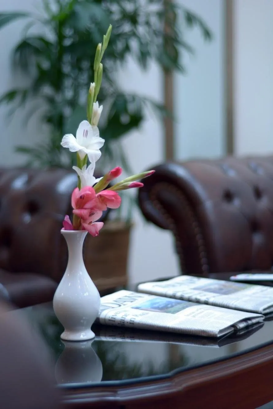 Living room in Islamabad Regalia Hotel