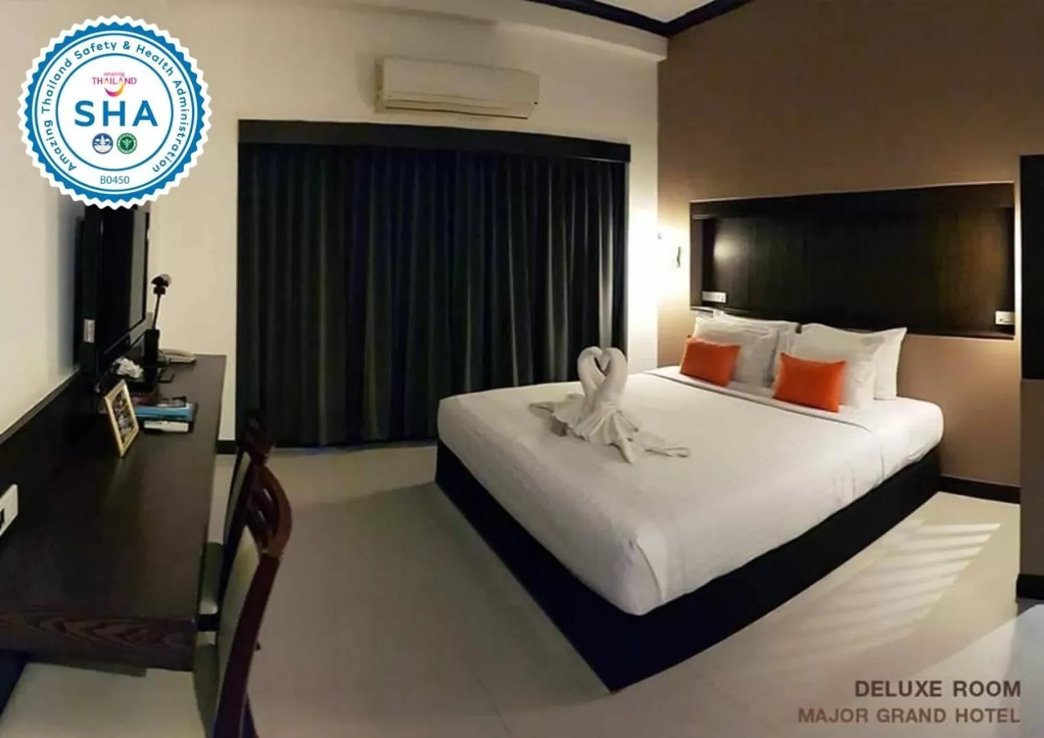 Bedroom, Bed in Major Grand Hotel