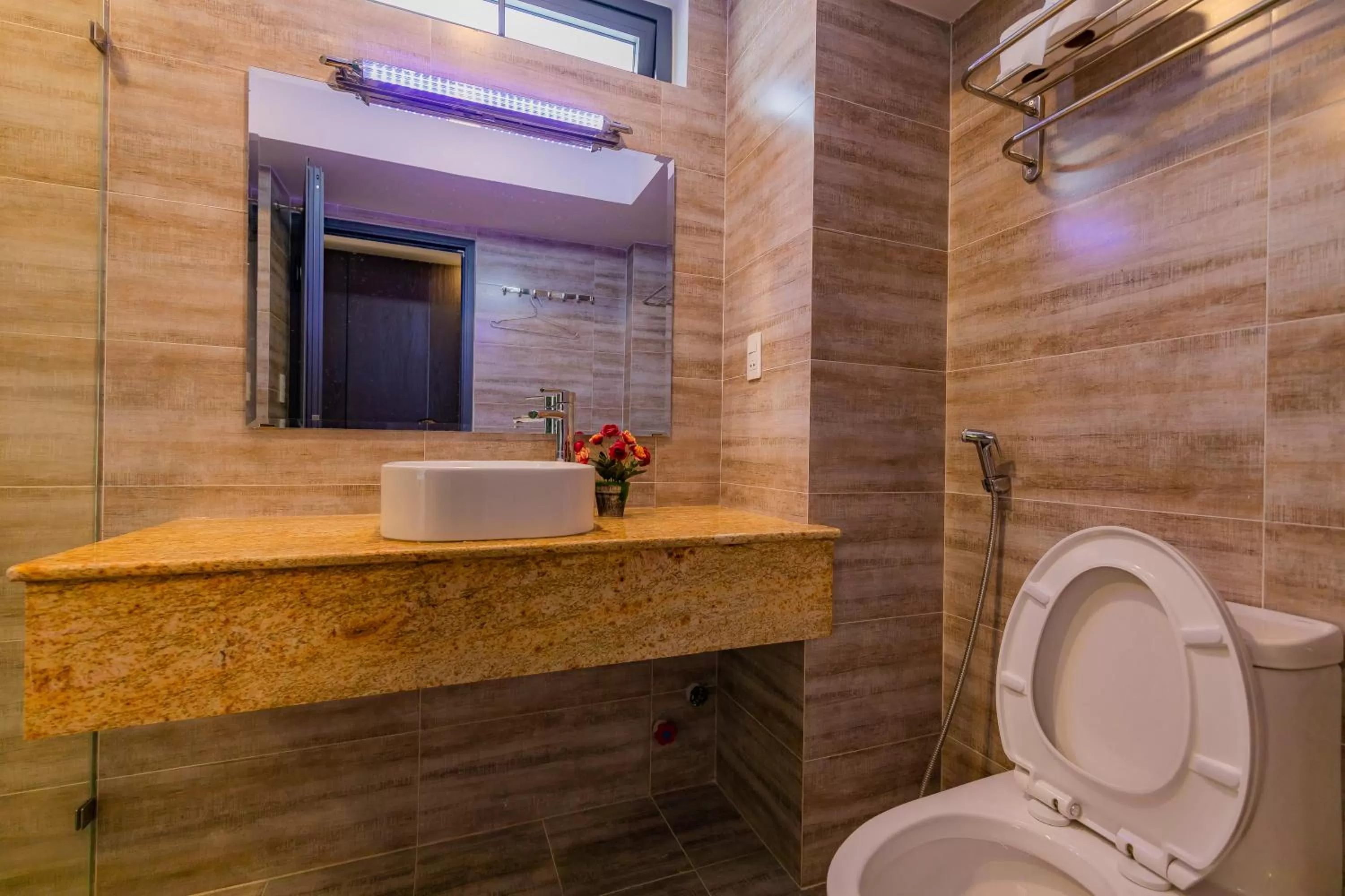 Bathroom in Khanh Uyen 3 Hotel