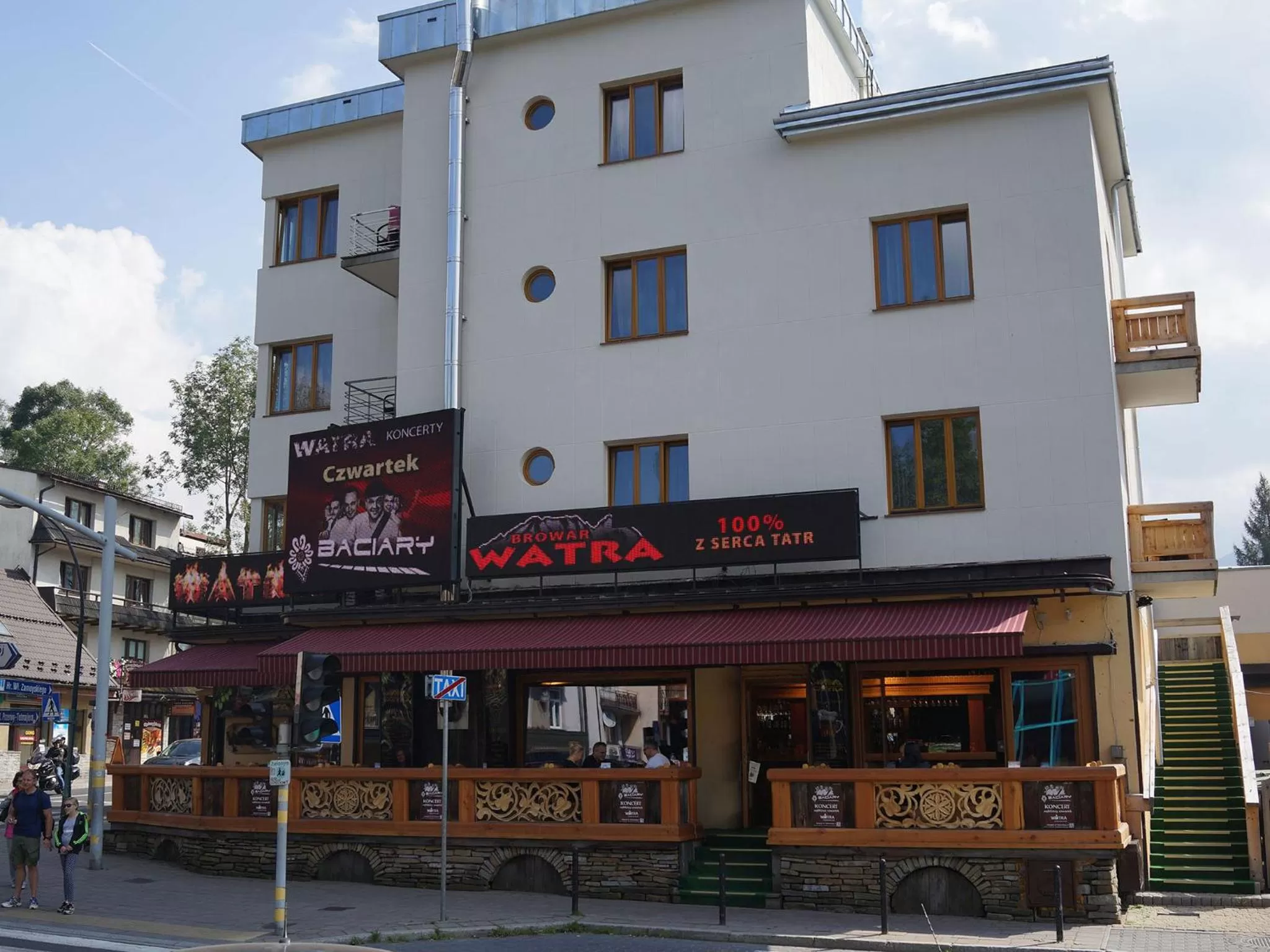 Facade/entrance in Pokoje Zamoyskiego - WATRA