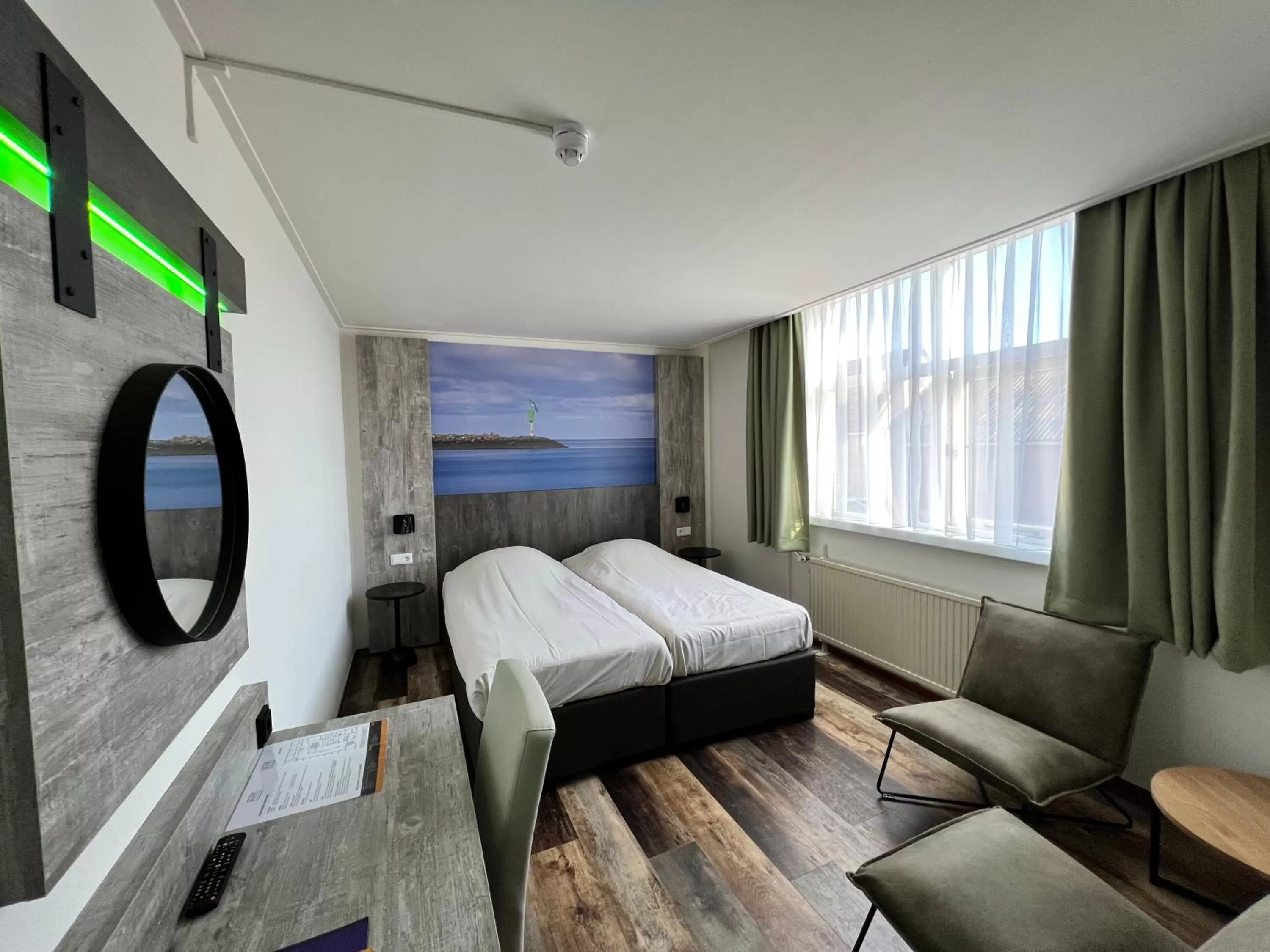 Photo of the whole room, Bed in Hotel Nap