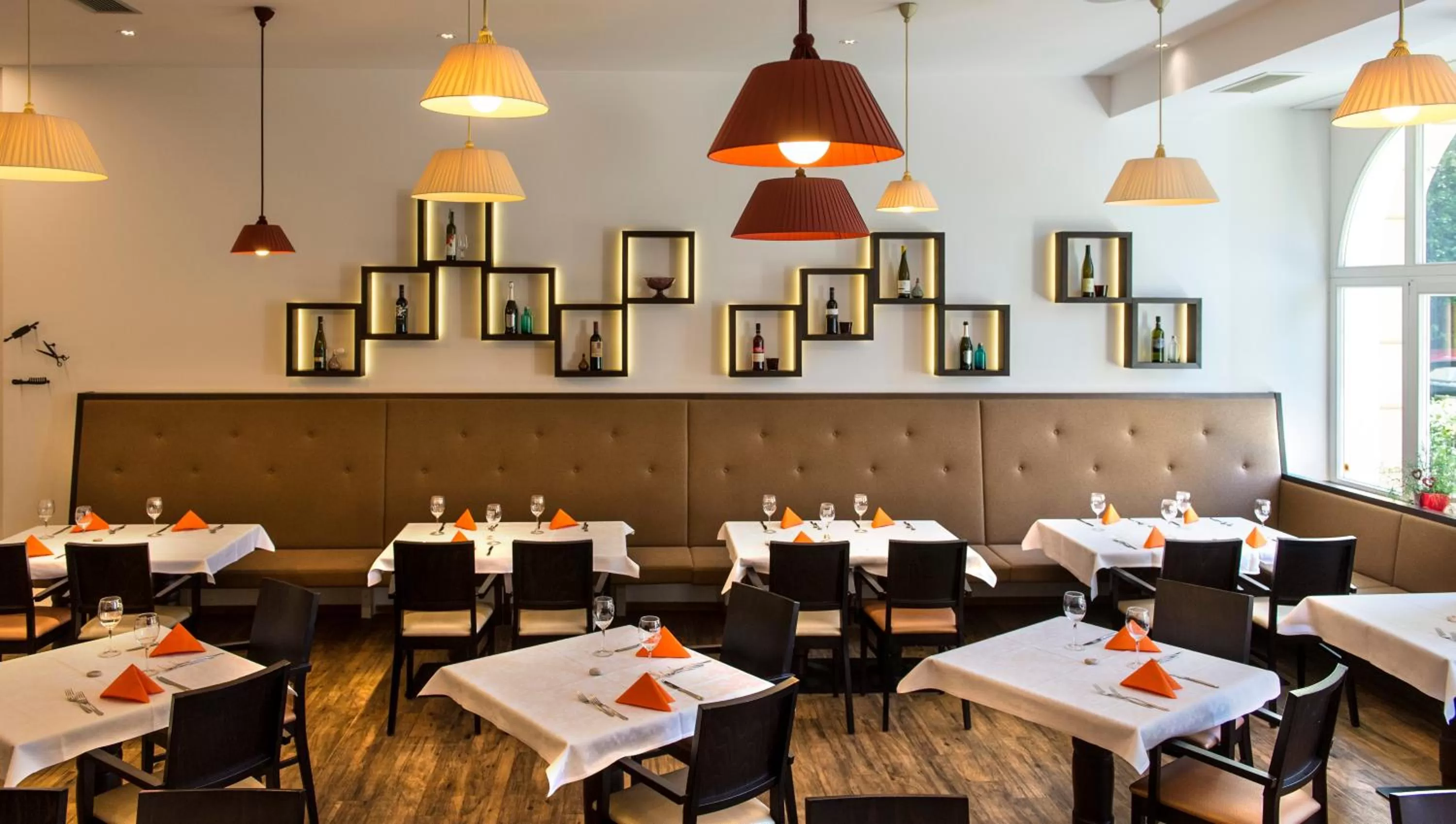 Restaurant/places to eat in Hotel Kolping