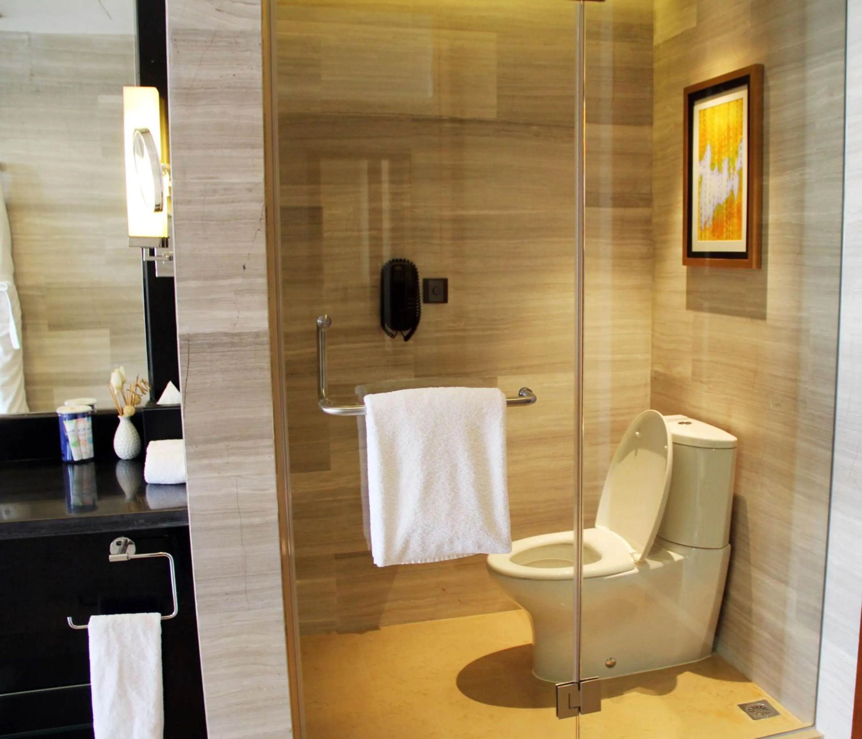 Bathroom in DoubleTree by Hilton Shenyang
