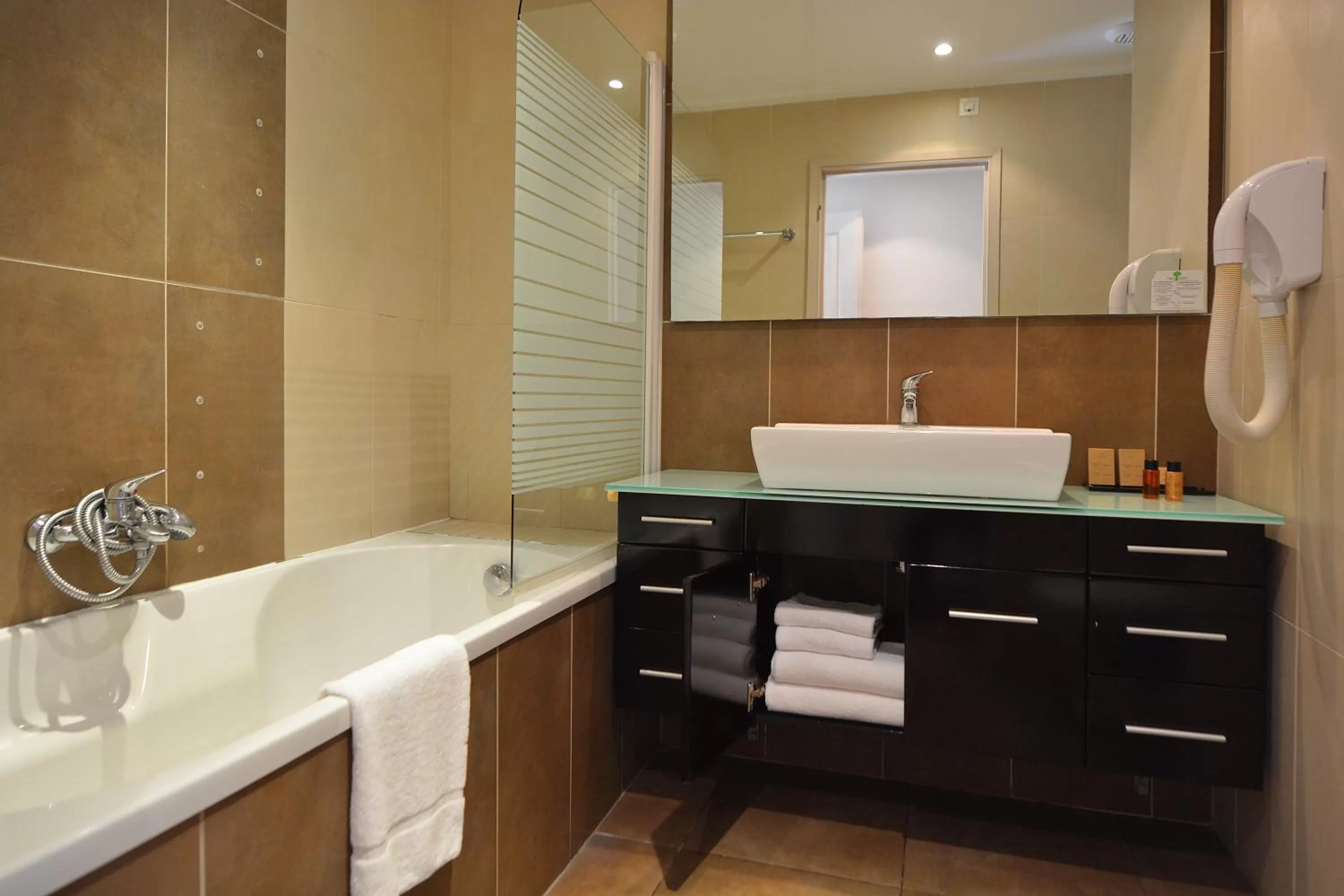 Bathroom in Hôtel A Madonetta