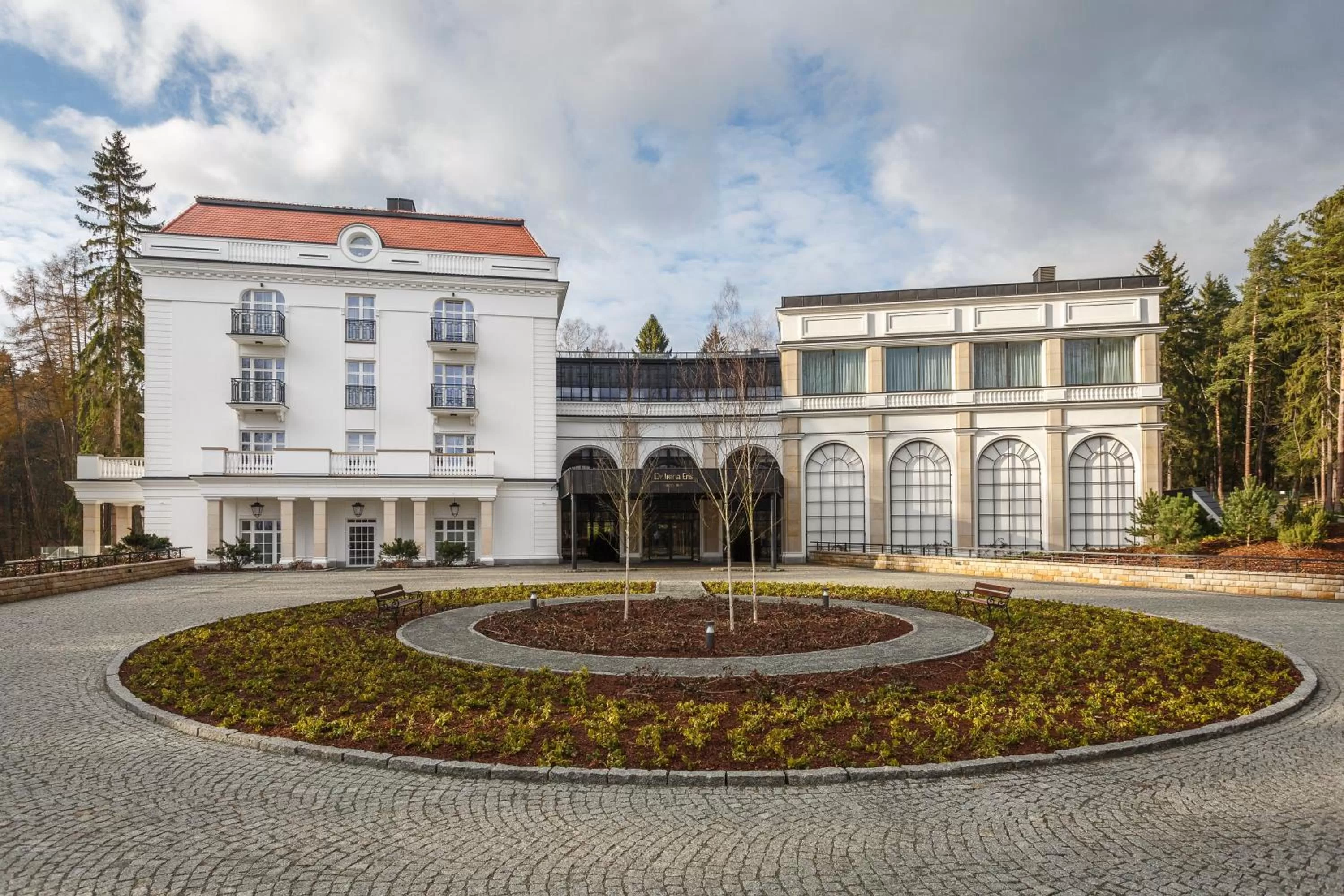 Property building in Hotel SPA Dr Irena Eris Polanica Zdrój