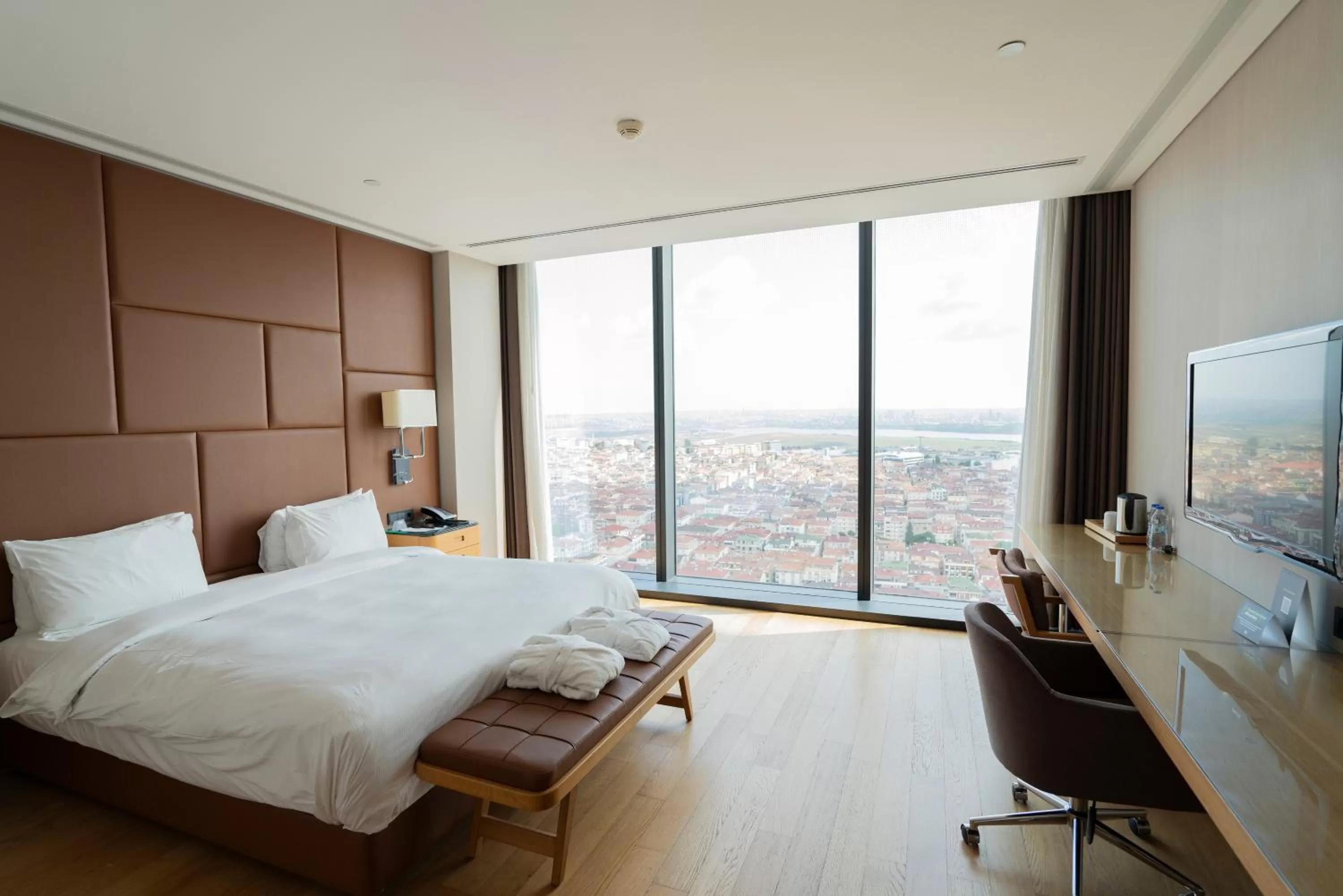 TV and multimedia, Bed in DoubleTree by Hilton Istanbul-Avcilar