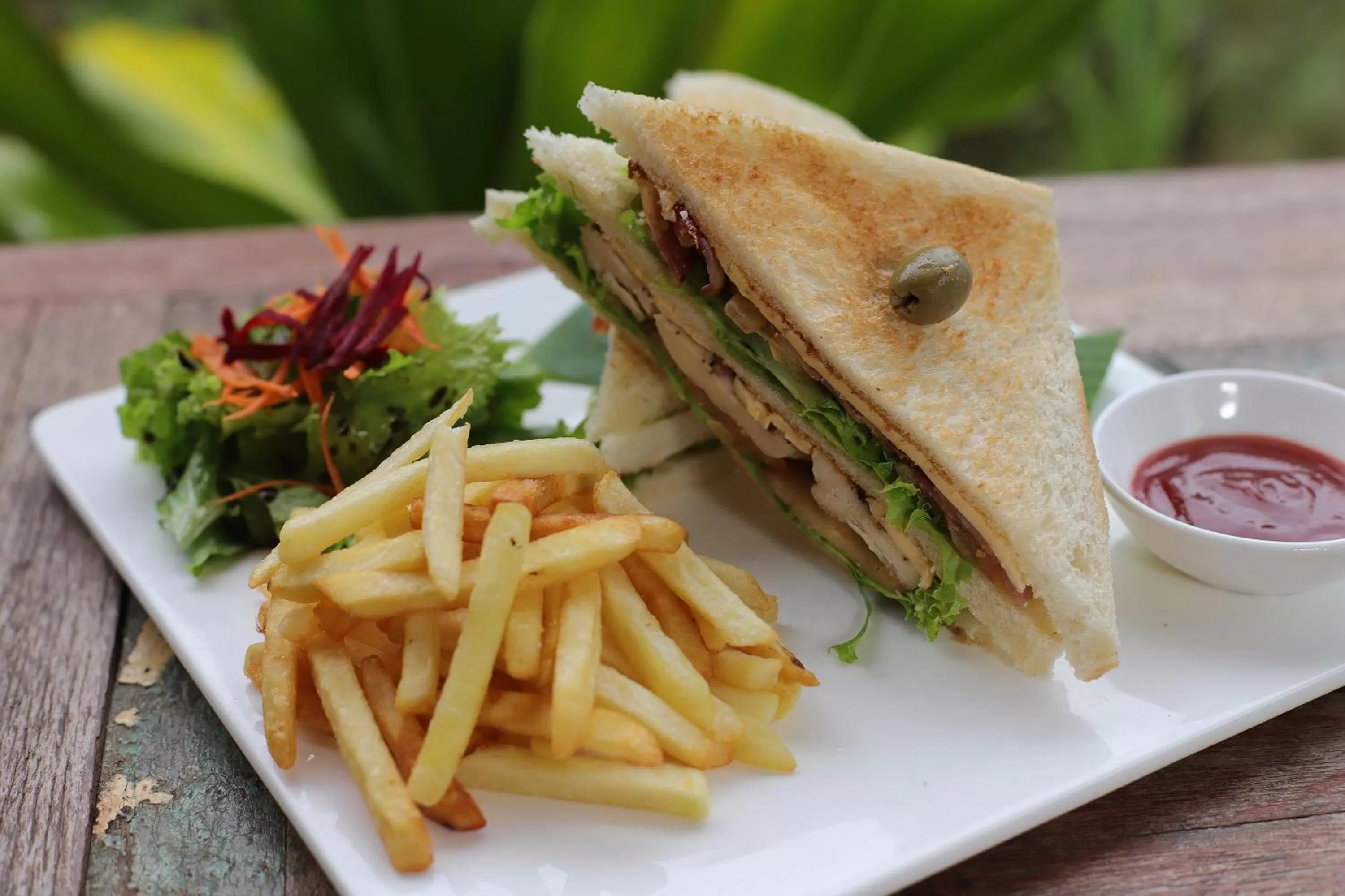 Restaurant/places to eat in Dontrei Villa Angkor