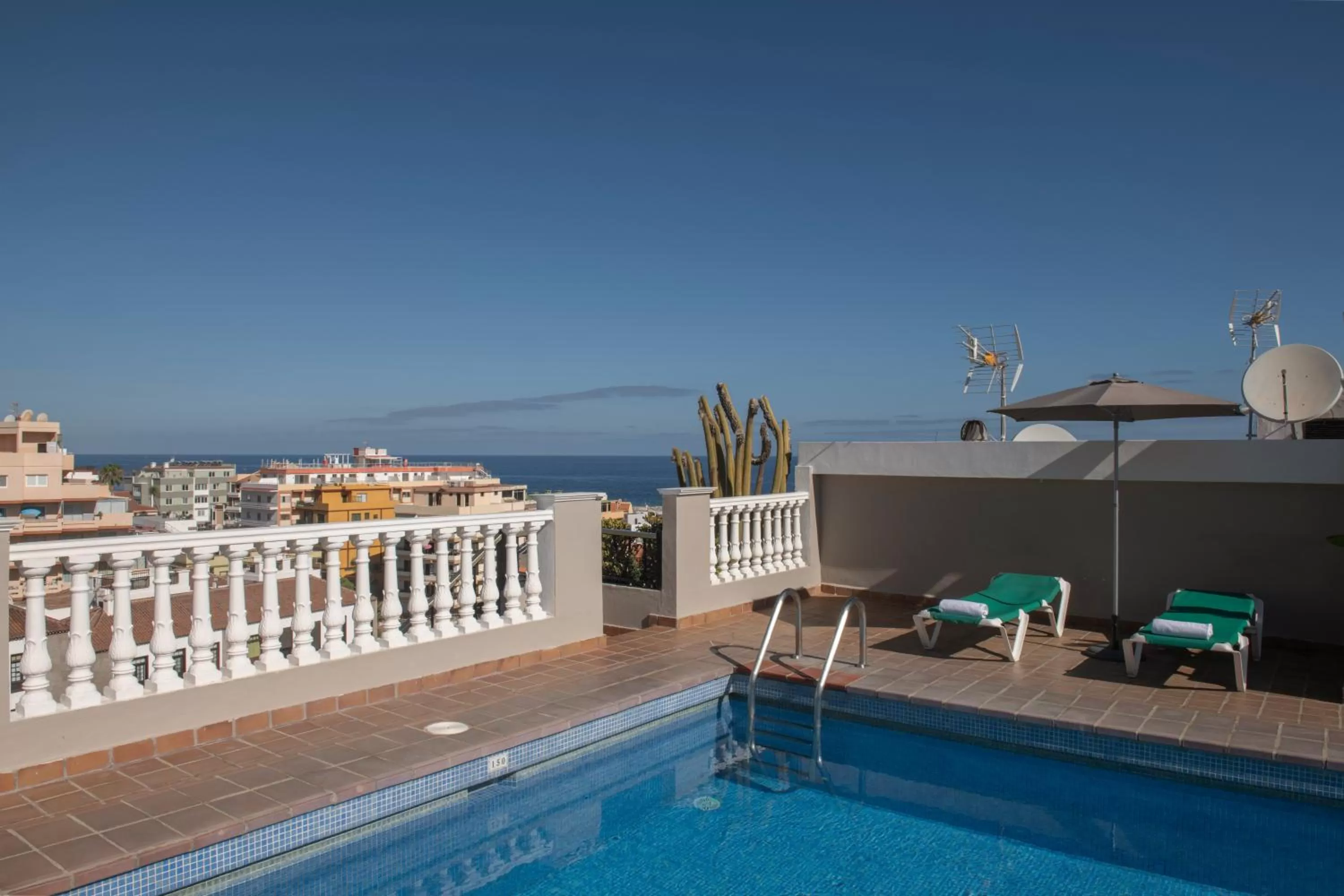 Swimming pool in Hotel Marte