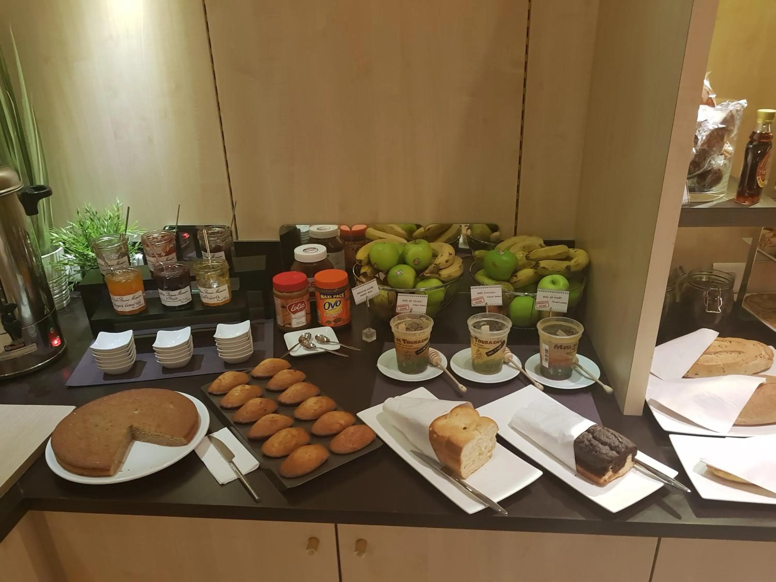 Breakfast in Mercure Tours Centre Gare et Congrès