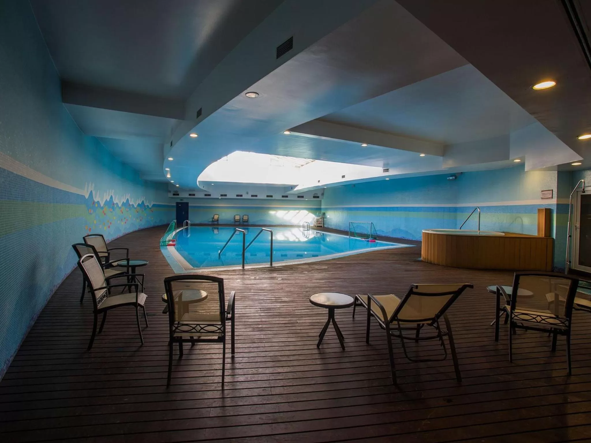 Swimming pool in MS Aparthotel