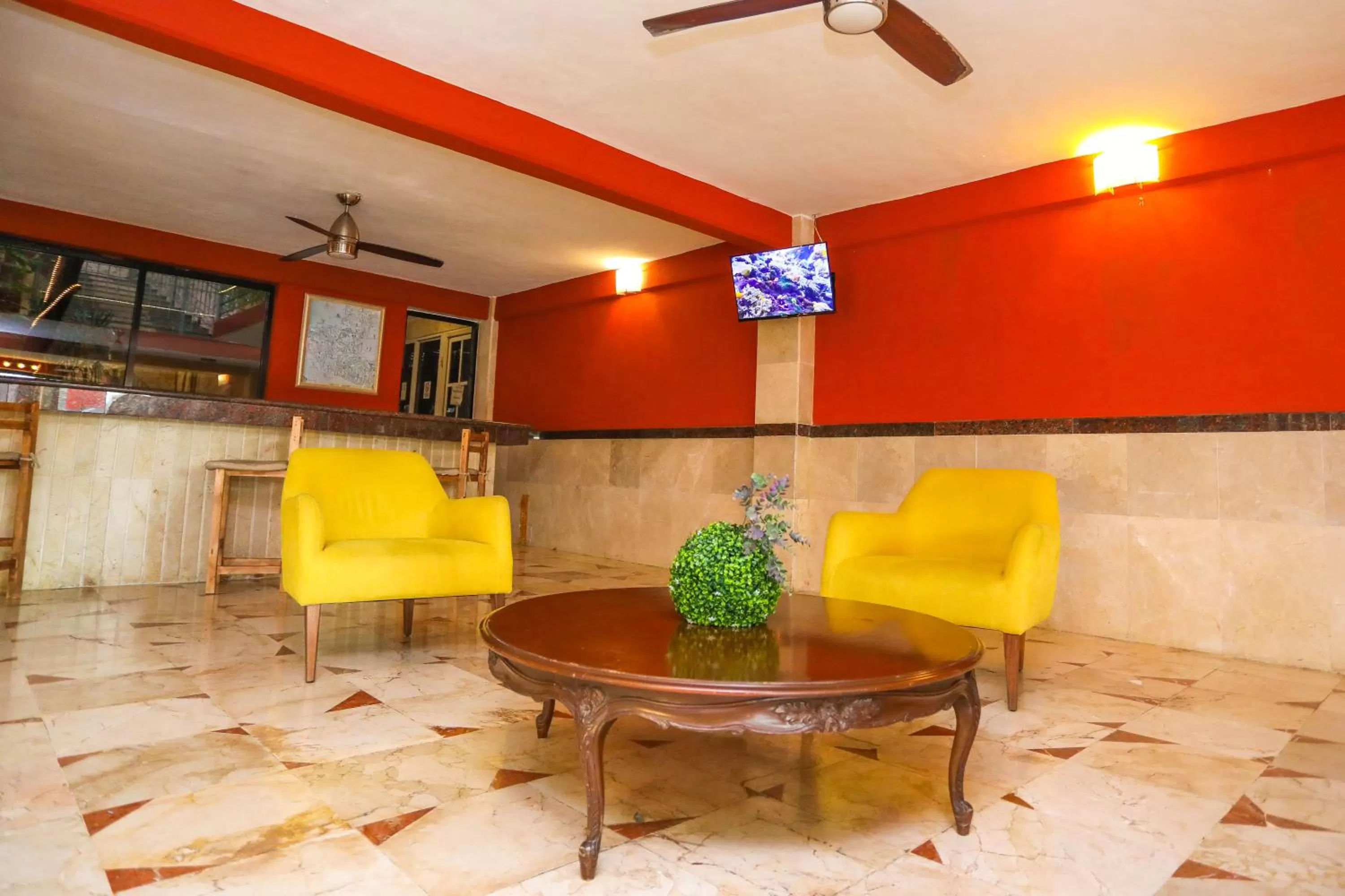 Seating area in Hotel Santa Maria