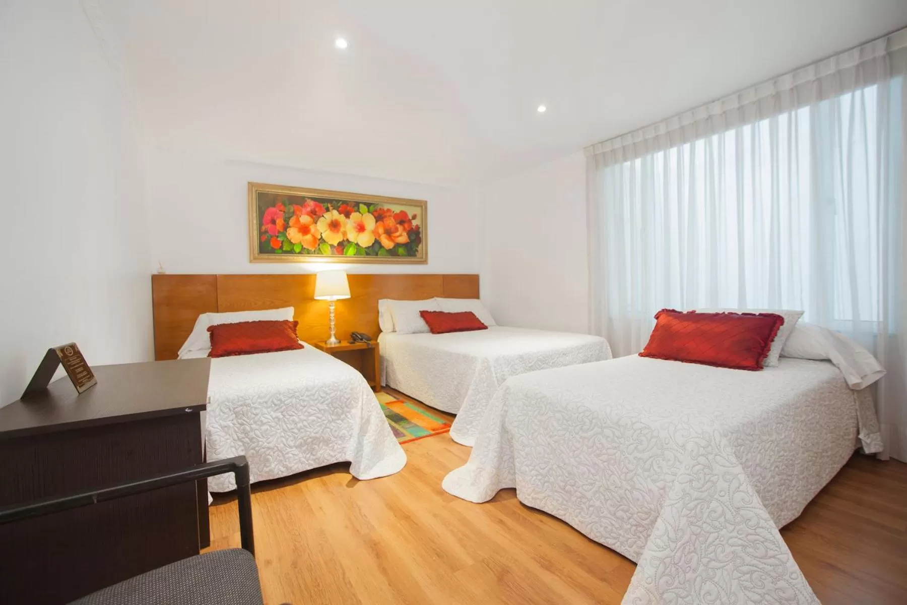 Bed in Hotel Casa Mahanaim Colferias, Bogotá