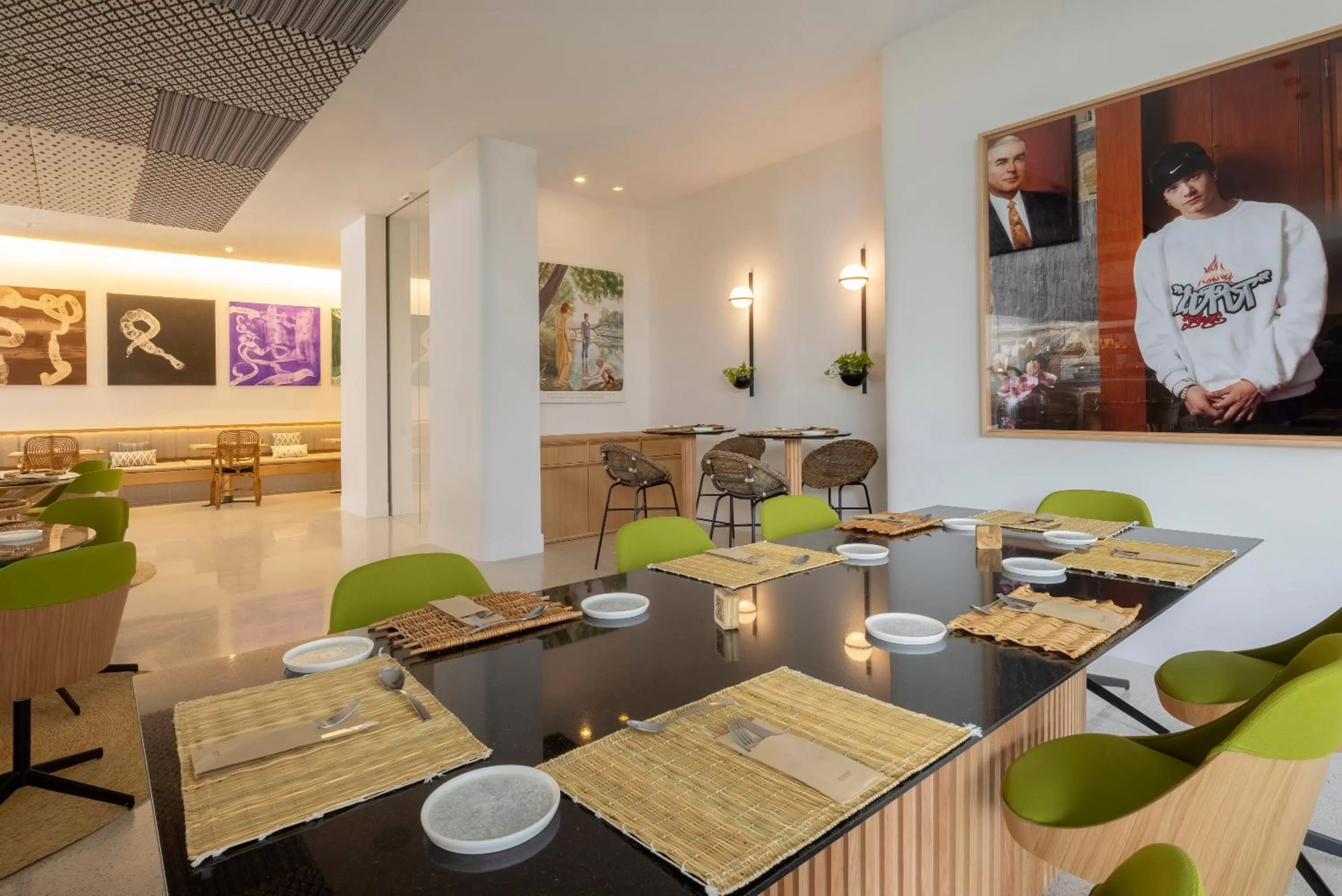 Restaurant/places to eat in HM Palma Blanc