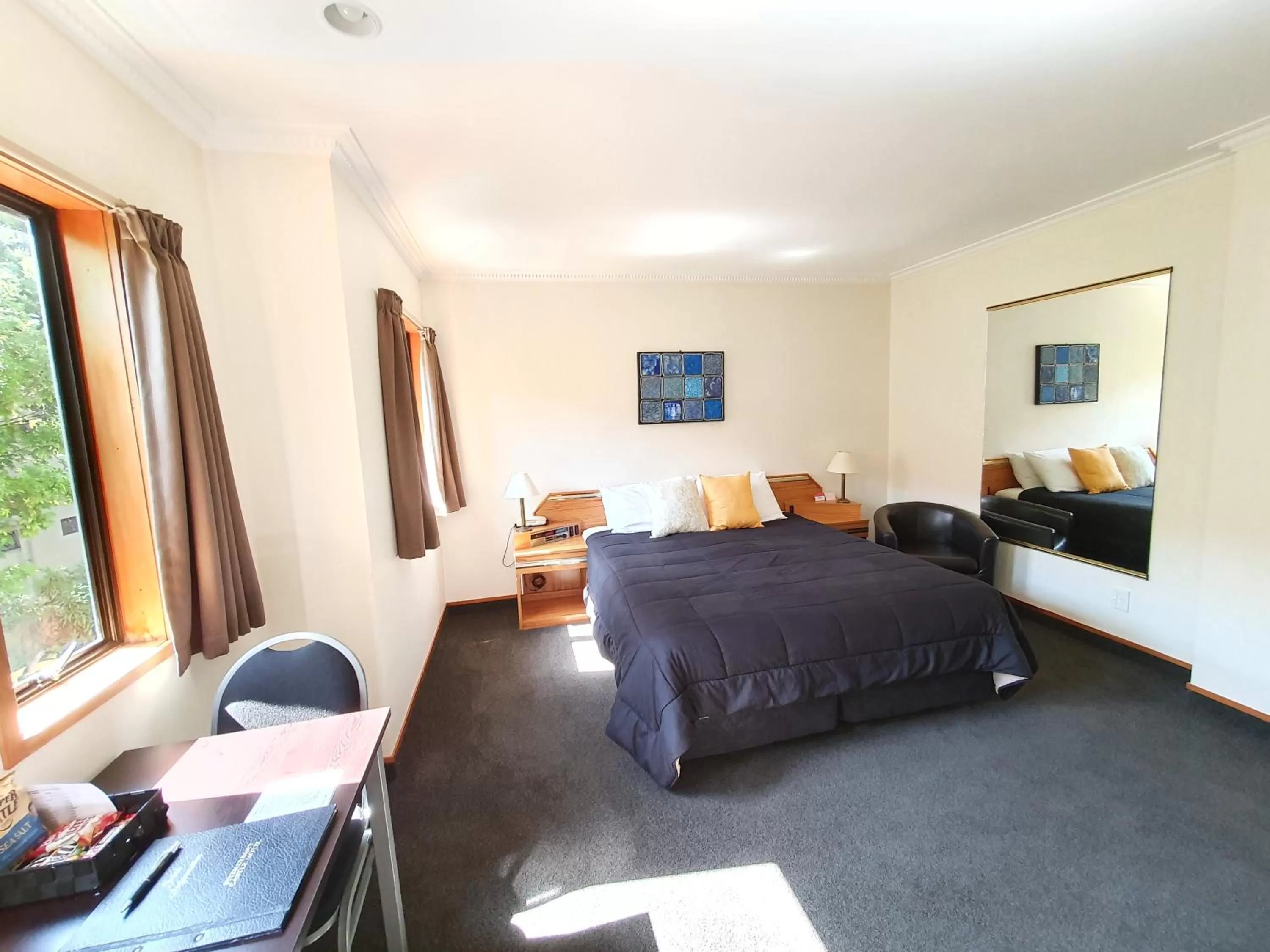 Bed in Fitzherbert Castle Motel