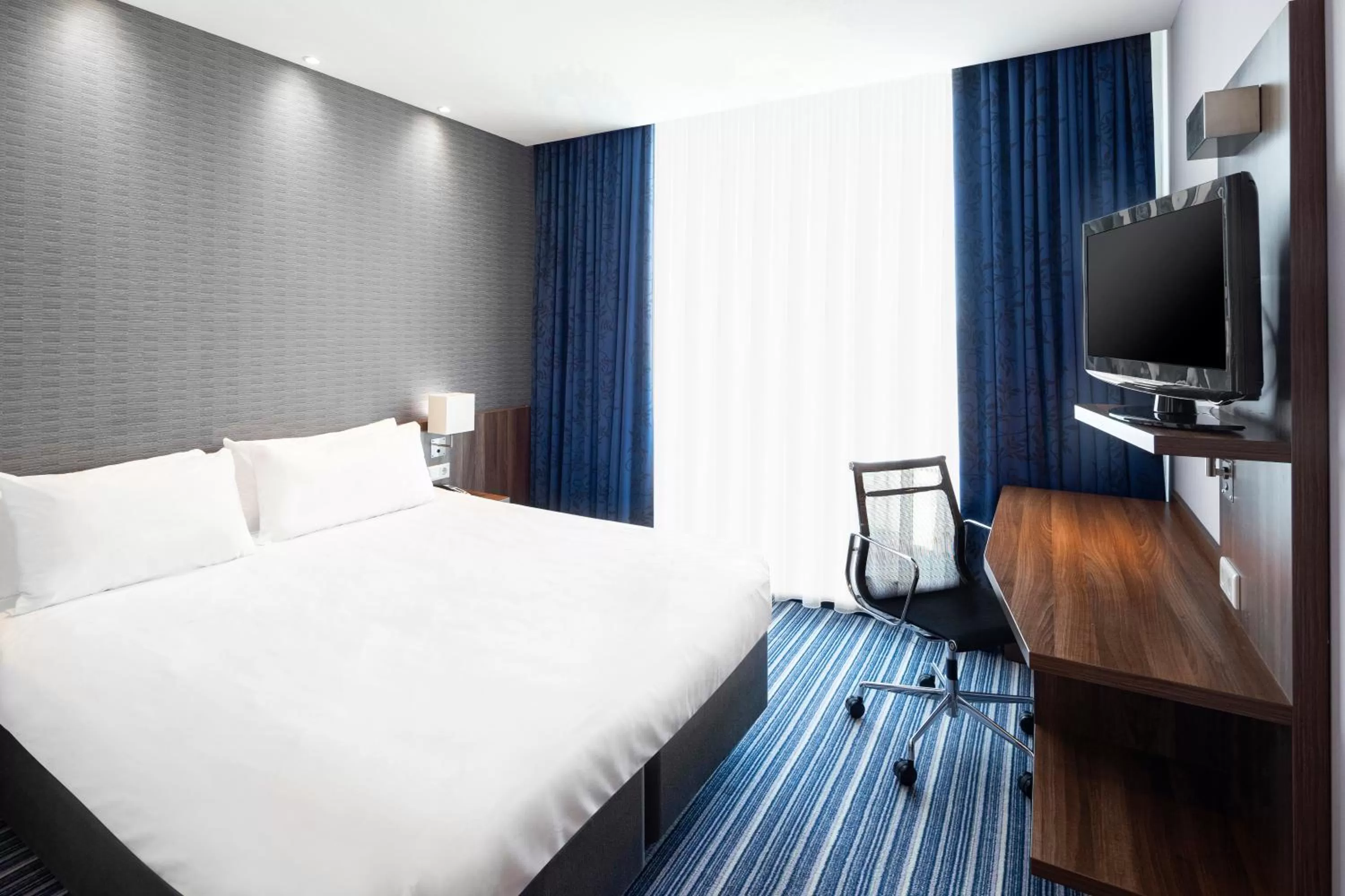 Double or Twin Room in Holiday Inn Express Amsterdam - South, an IHG Hotel