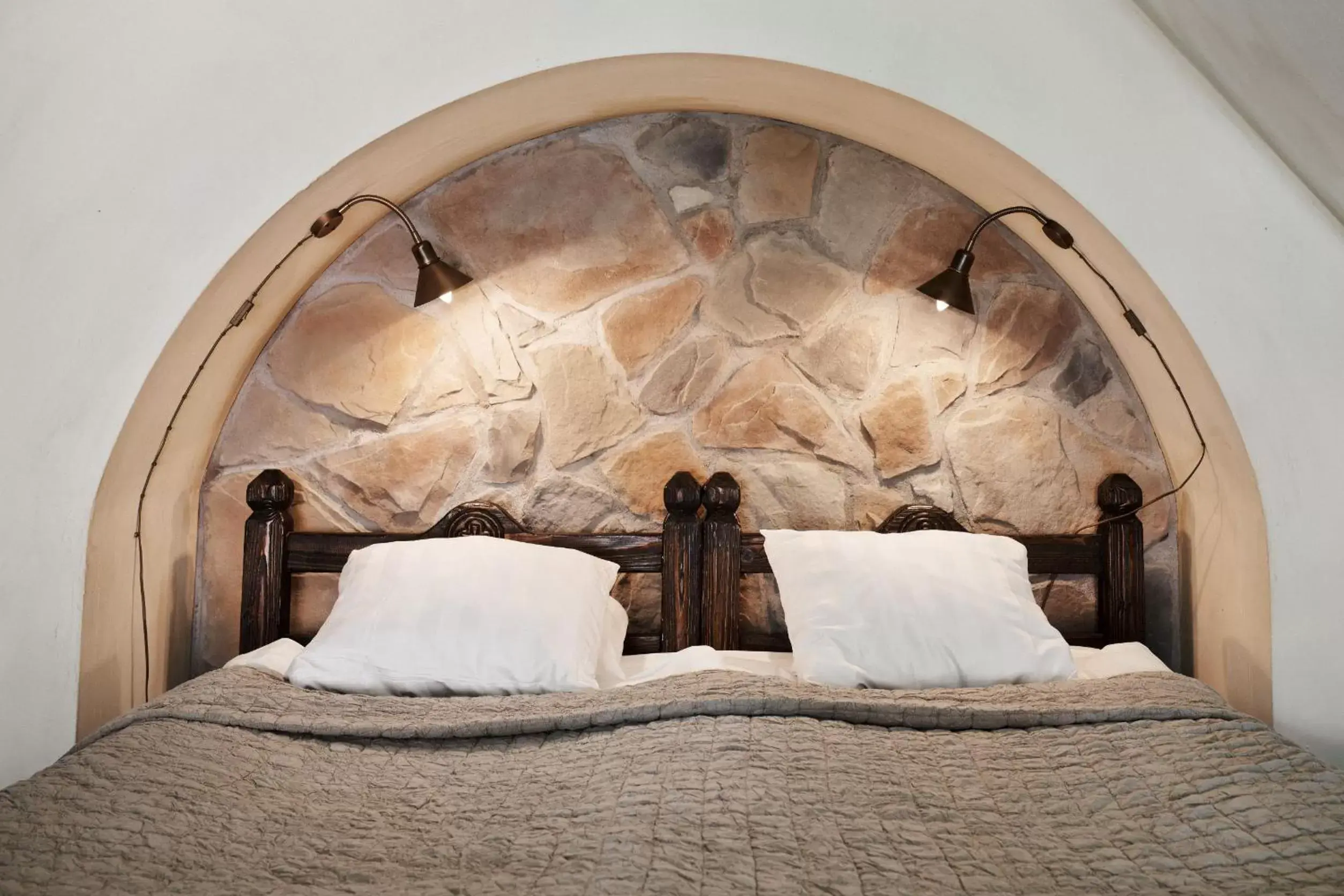 Deluxe Grand Lit Double Room in Hotel Helgeand Wisby Deluxe Grand Lit Double Room in Hotel Helgeand Wisby