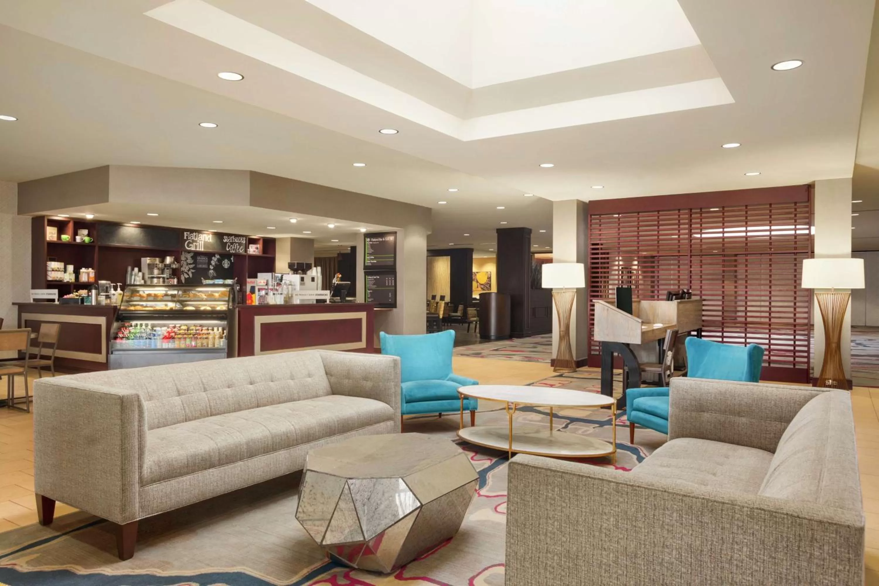 Lobby or reception in DoubleTree by Hilton DFW Airport North