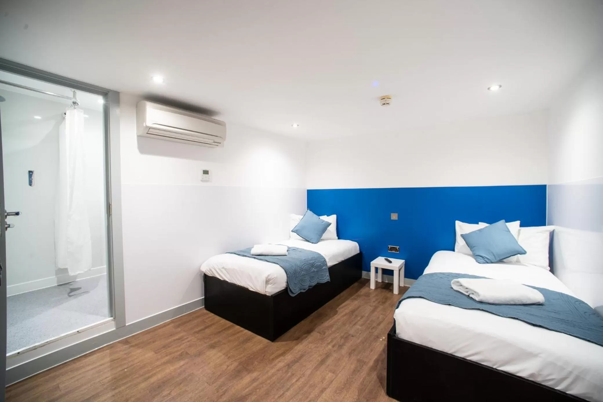 Bedroom, Bed in CiTi Hotel London Luton