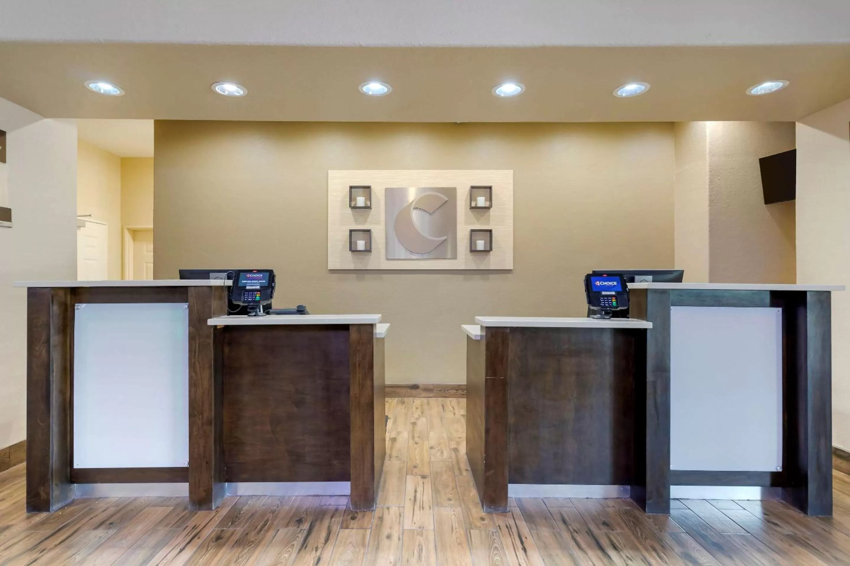 Lobby or reception in Comfort Inn & Suites Near Six Flags & Medical Center