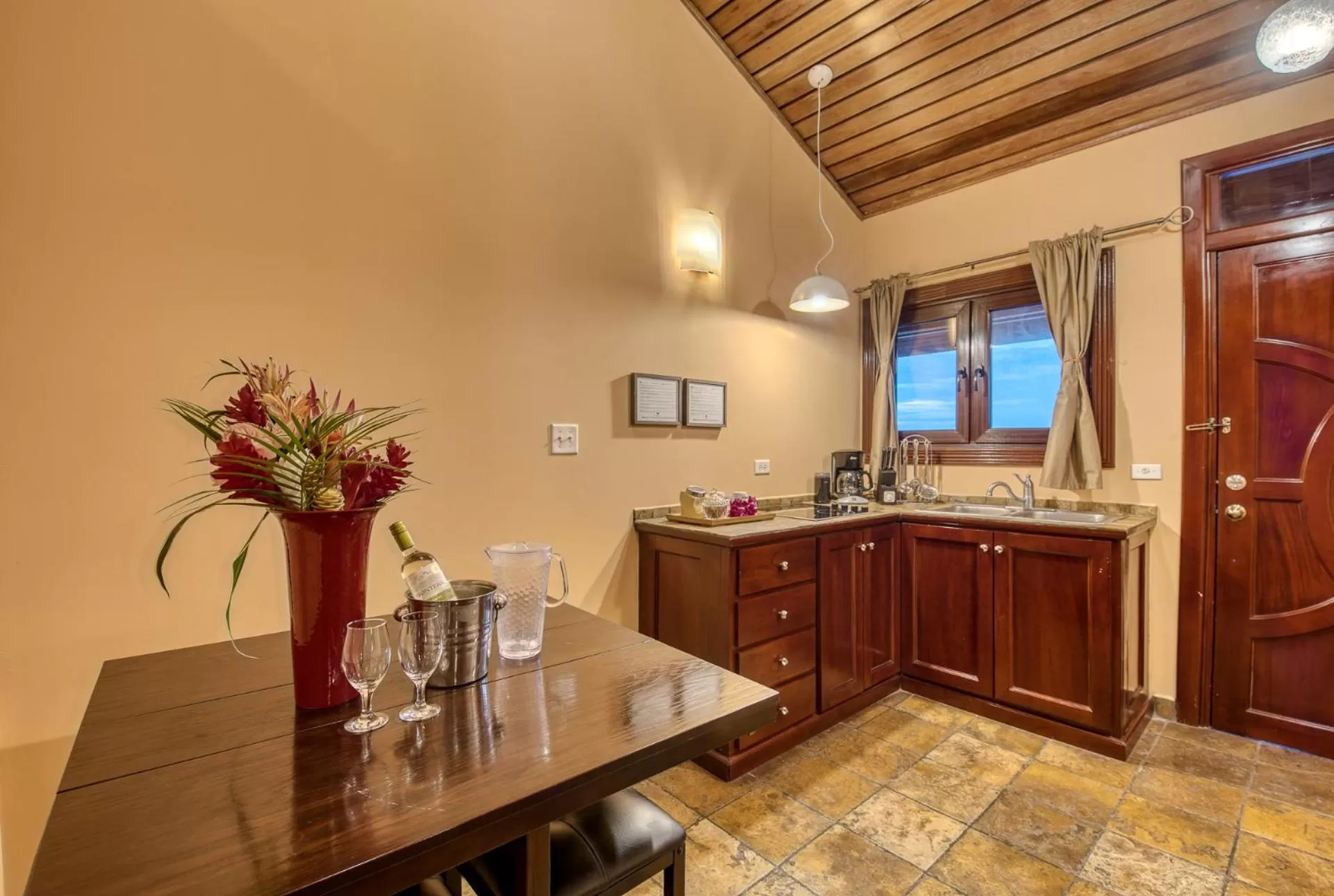 kitchen in Hotel Palma Royale