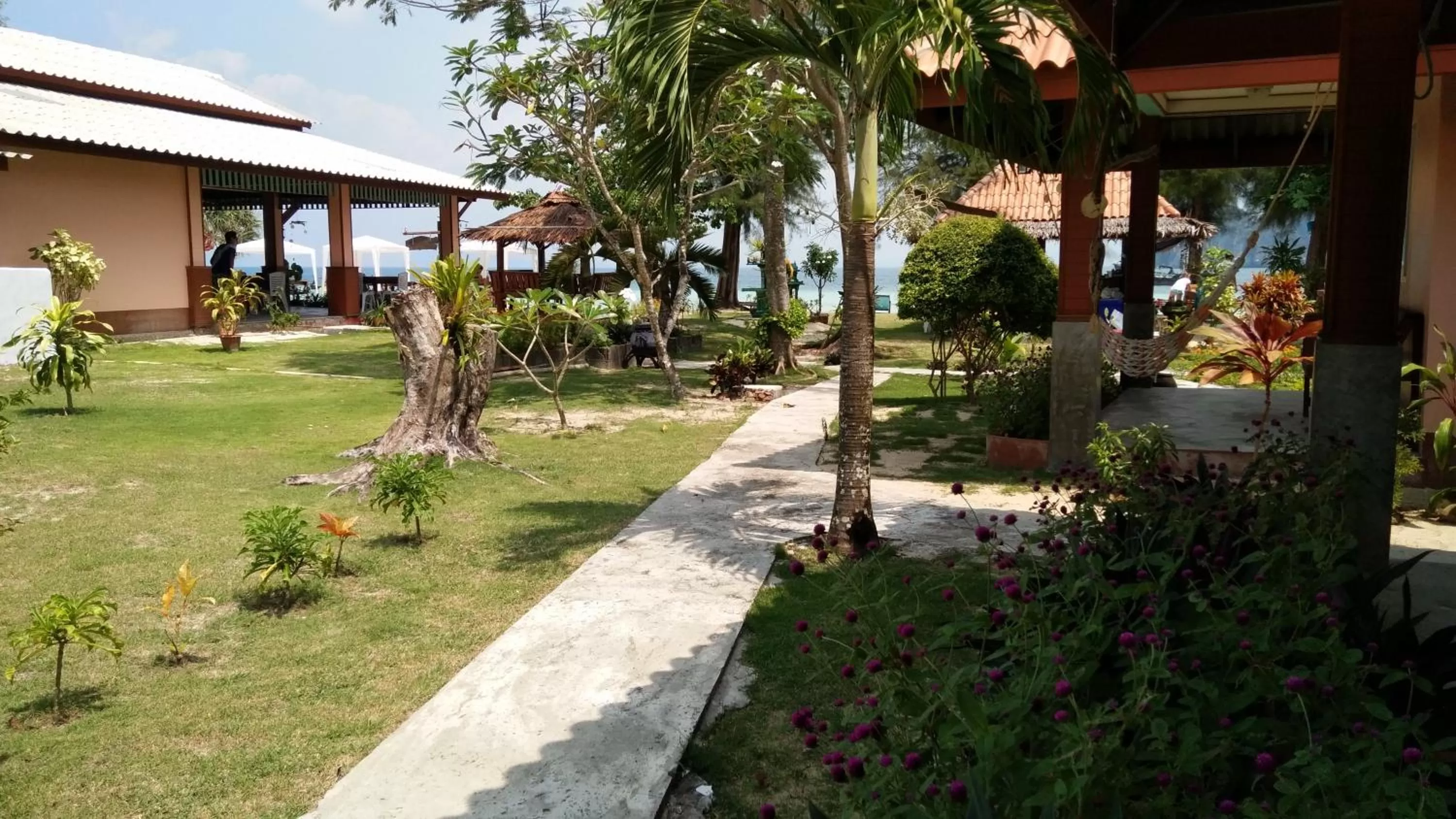 Koh Ngai Kaimuk Thong Resort