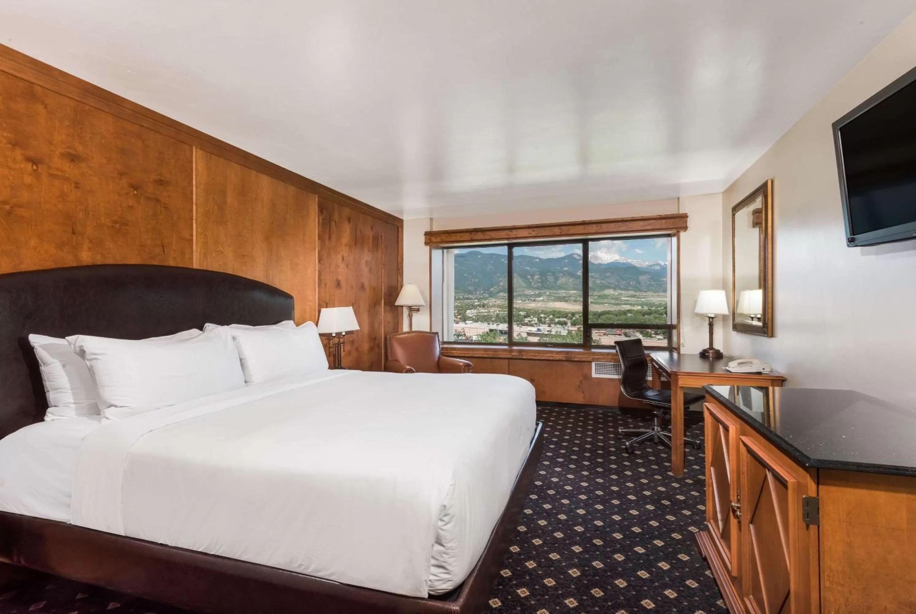 King Room with Mountain View in The Antlers, a Wyndham Hotel