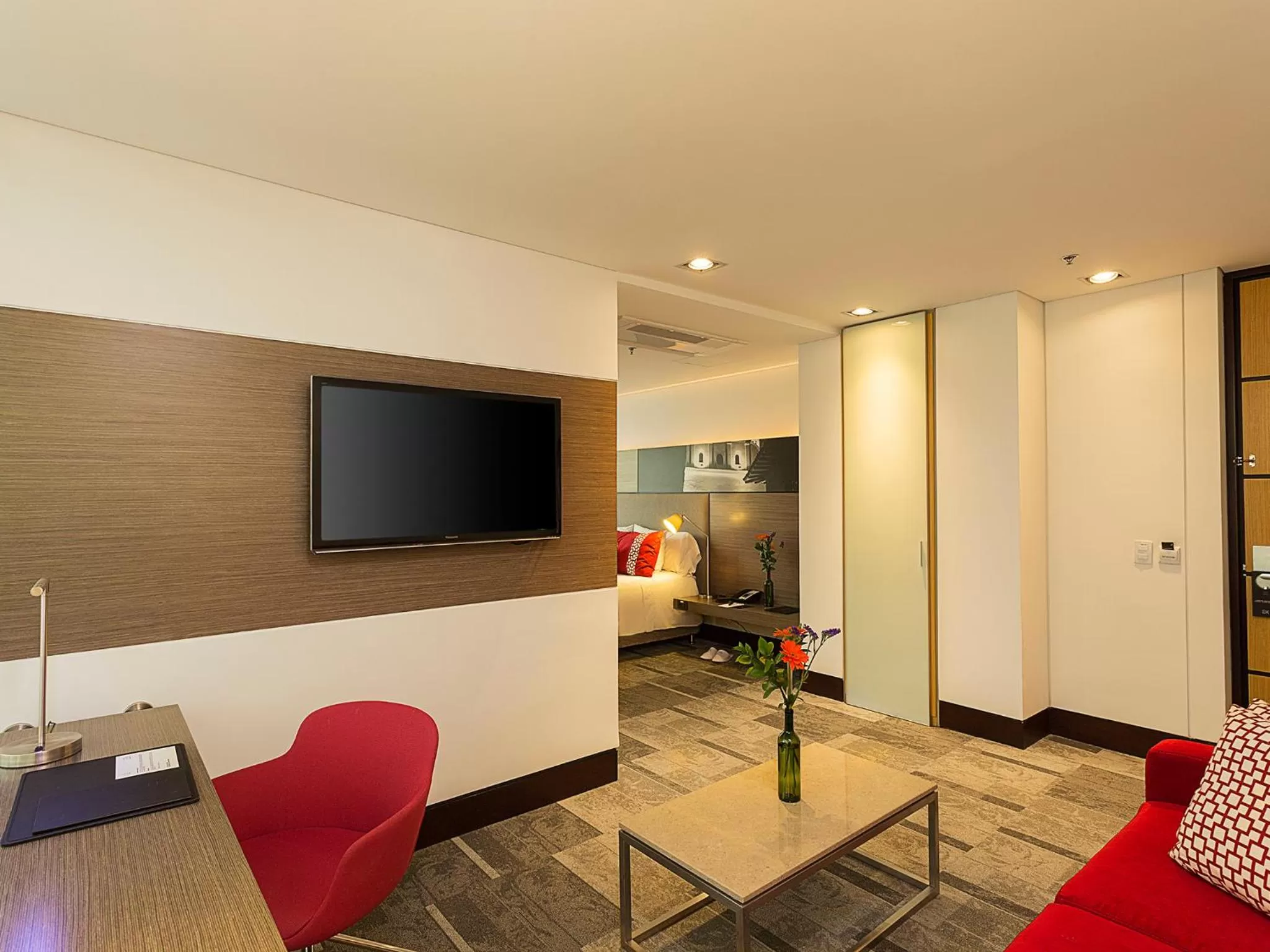 Living room in EK Hotel By Preferred Hotels Group