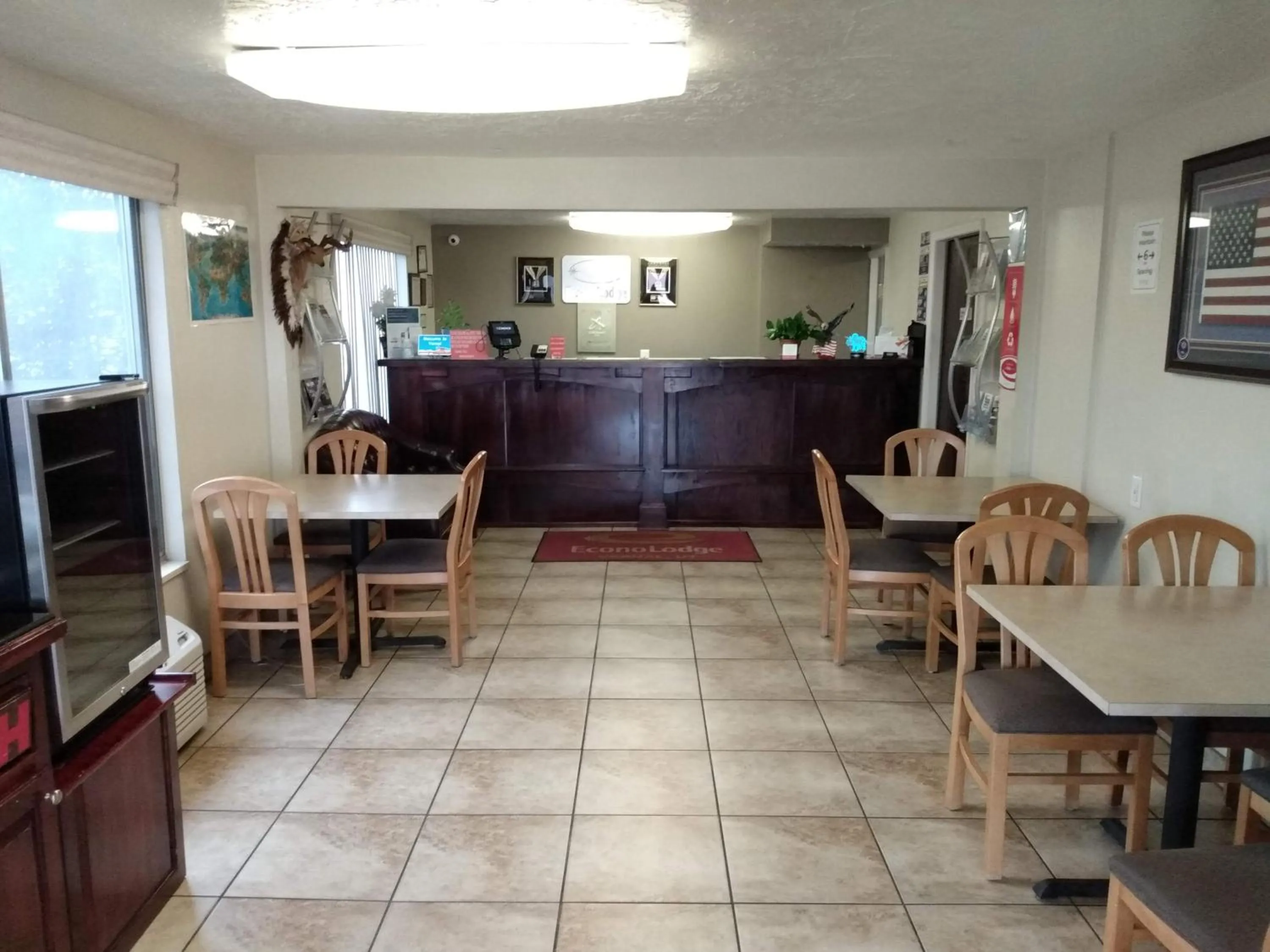 Restaurant/Places to Eat in Econostay