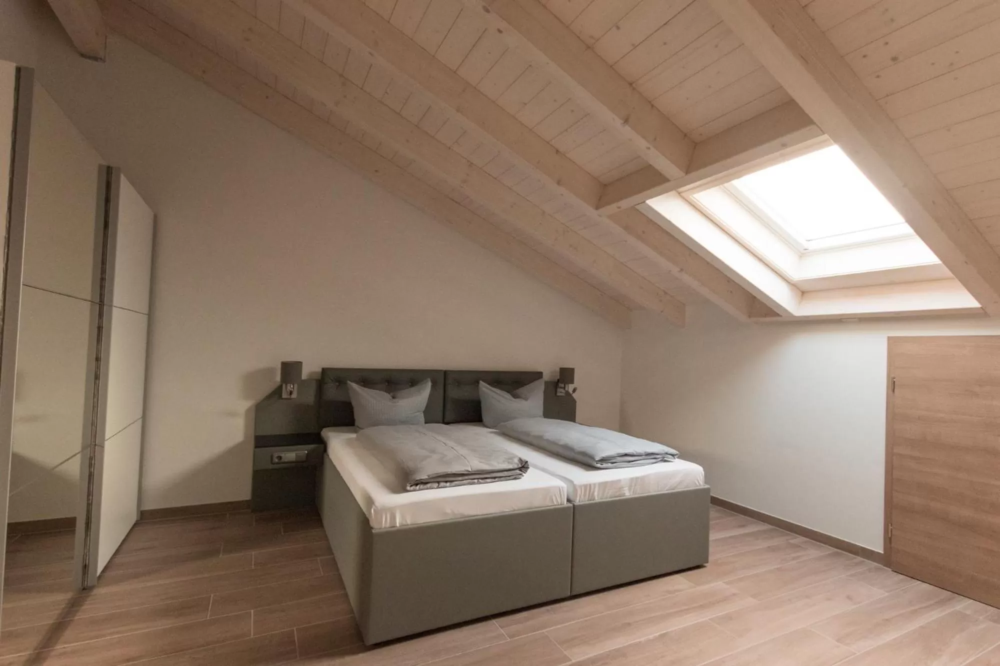 Bed in Stadthotel Donauwörth