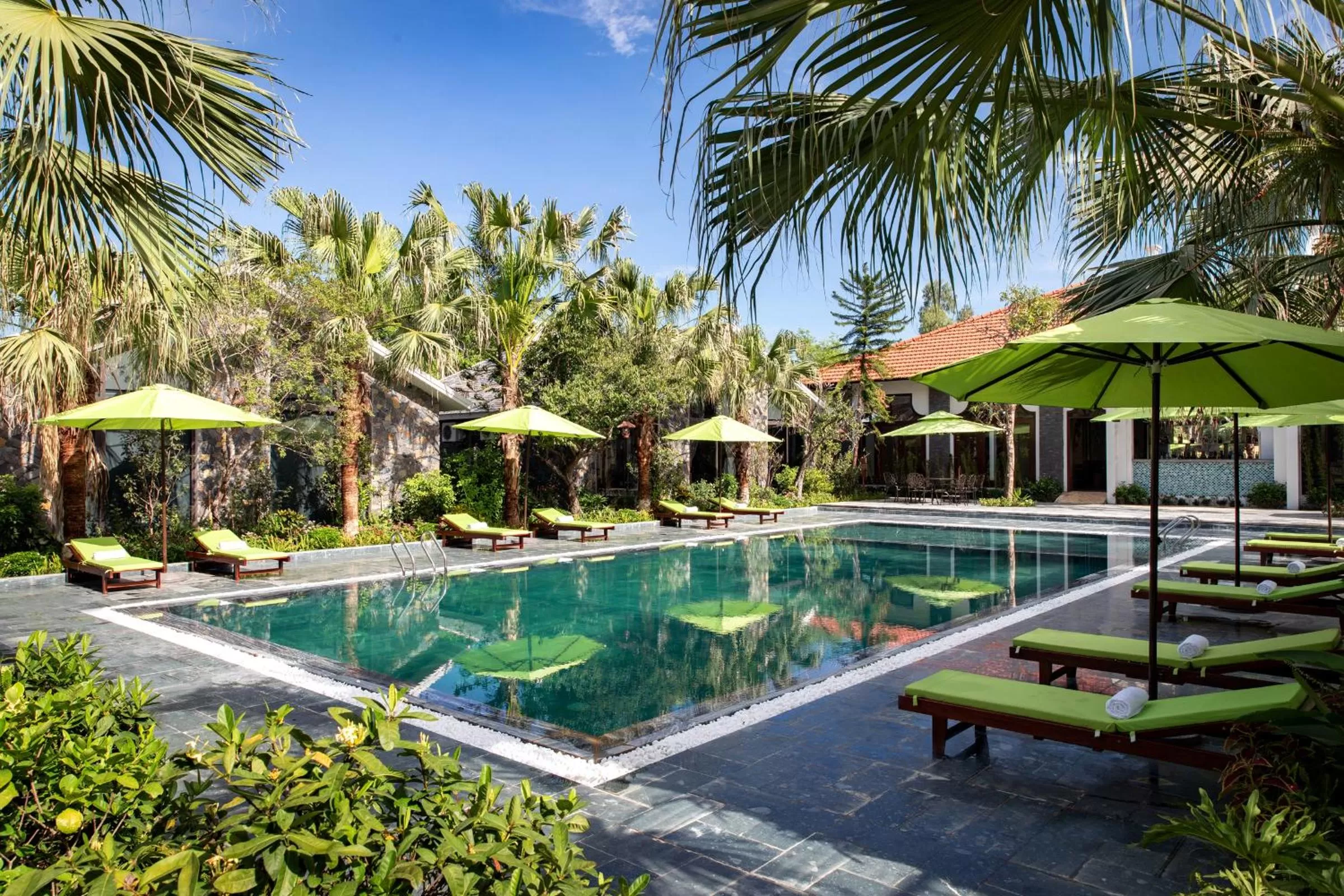 Swimming pool in Bai Dinh Riverside Resort & Spa