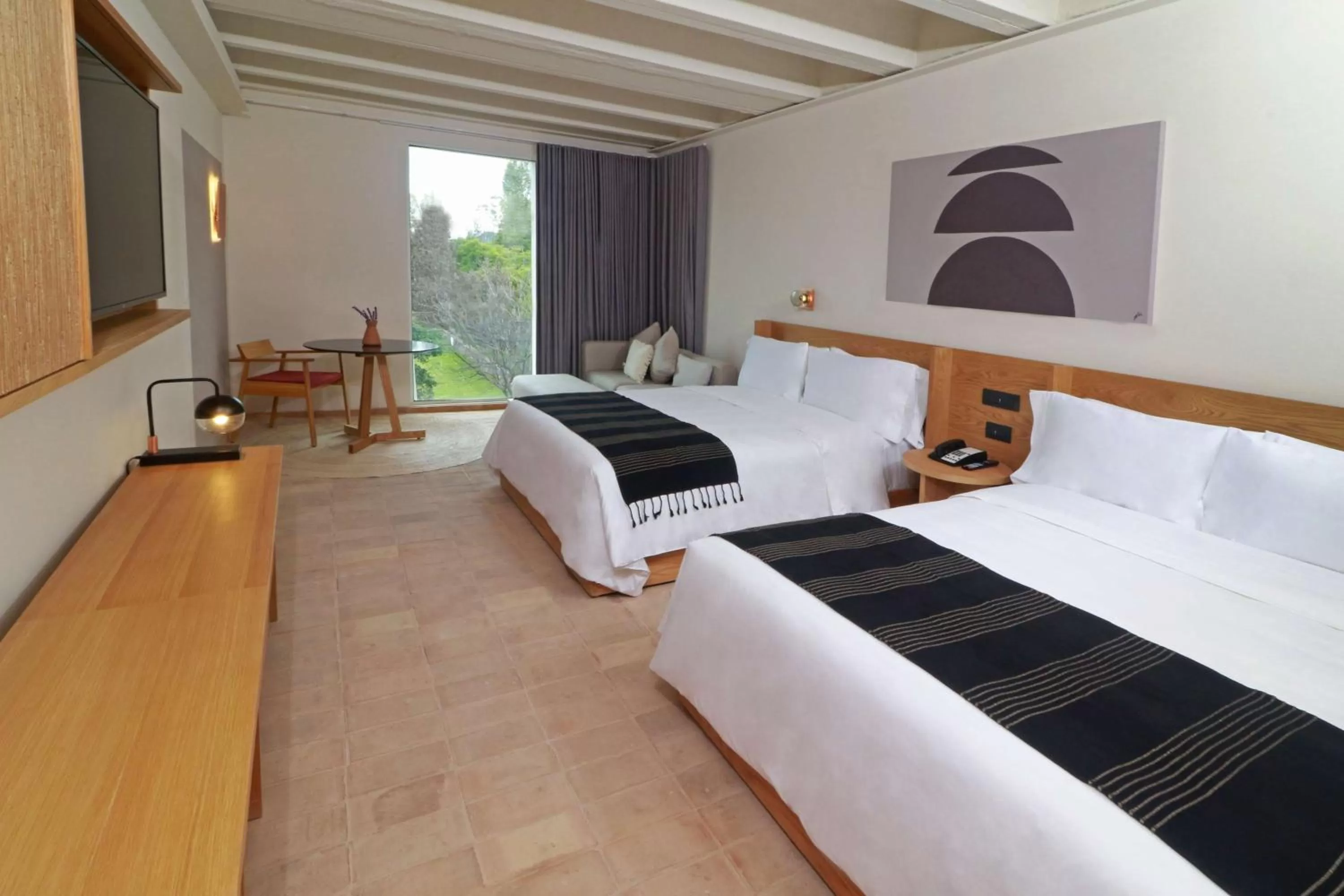 Living room, Bed in Albor San Miguel de Allende, Tapestry Collection by Hilton