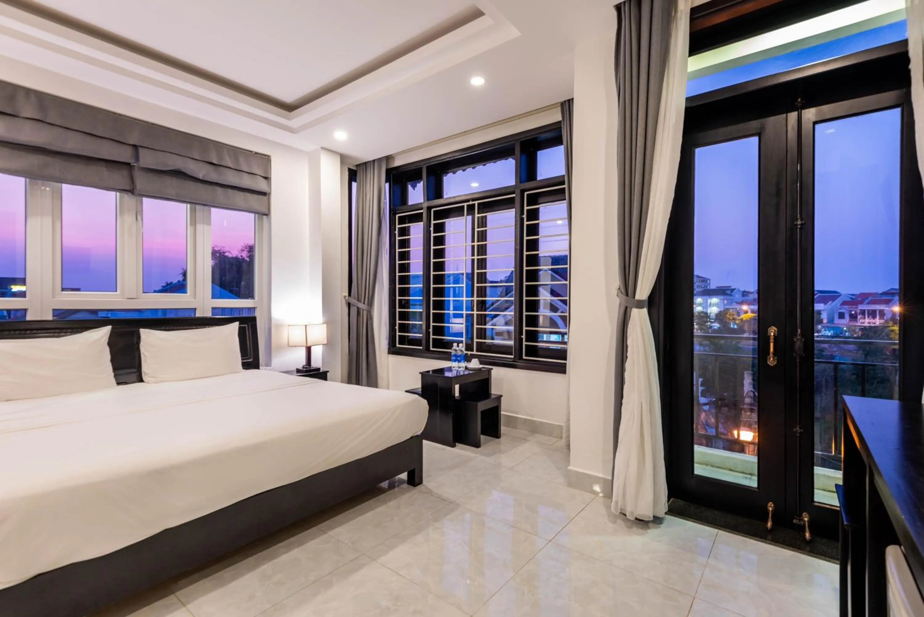 Spring, Bed in Flamingo Villa Homestay - Big Rooms with Balcony - Close to Hoi An Old Town 200m & Temple Bridge - Large Outside Pool for Sun Bathing