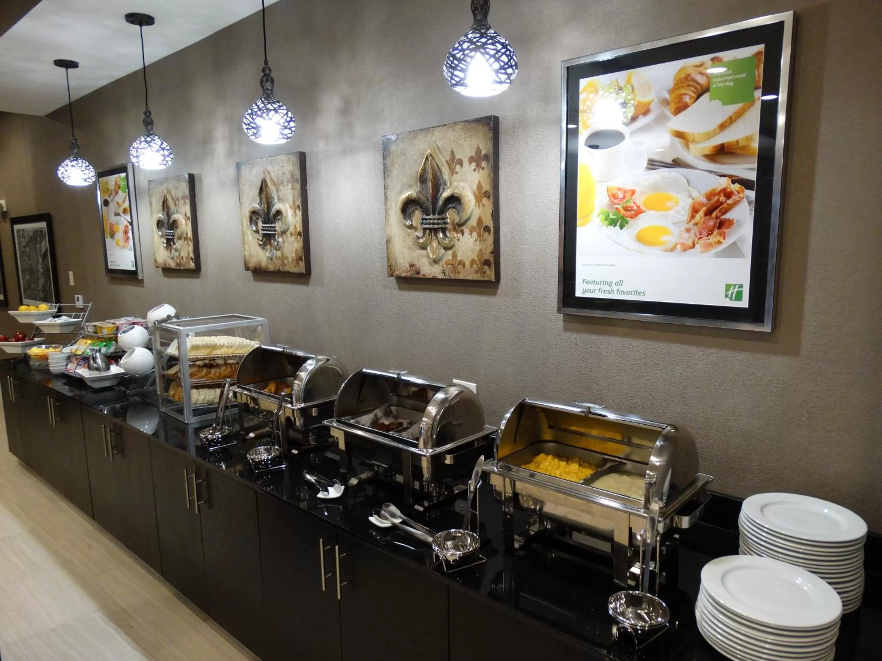 Breakfast in Holiday Inn Covington by IHG