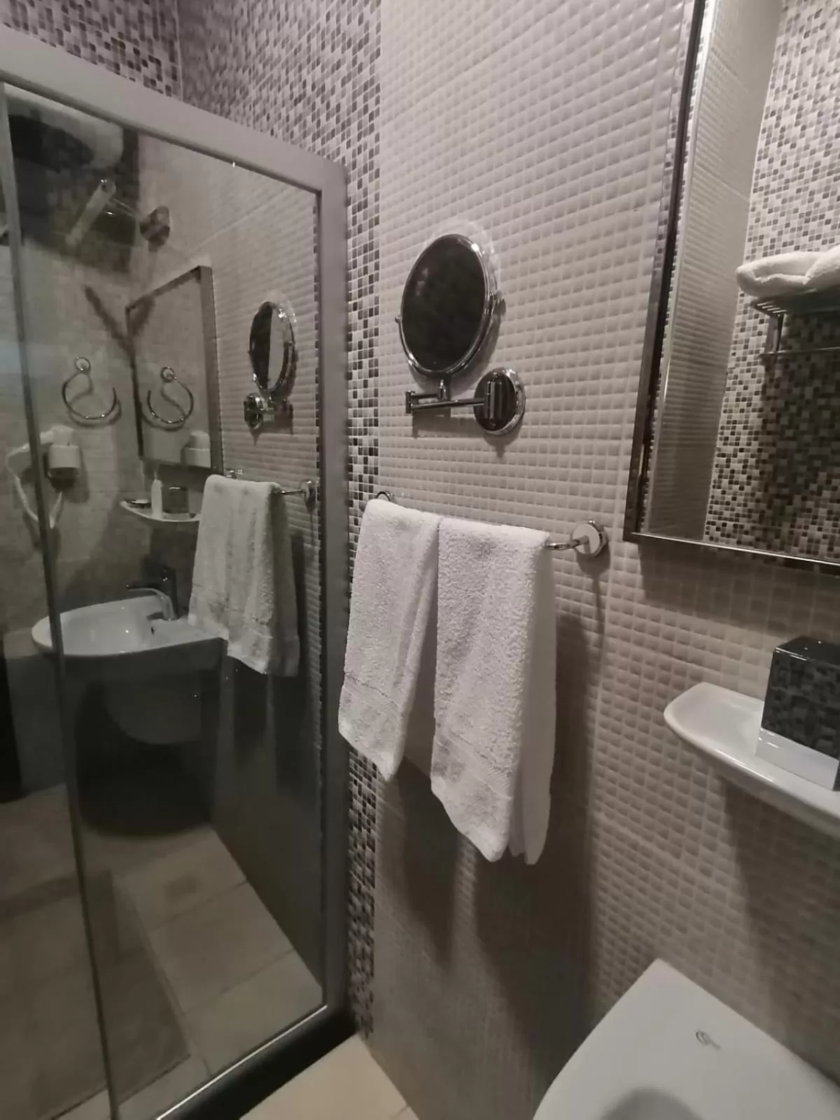 Bathroom in Al-Ahlam Hotel Apartments