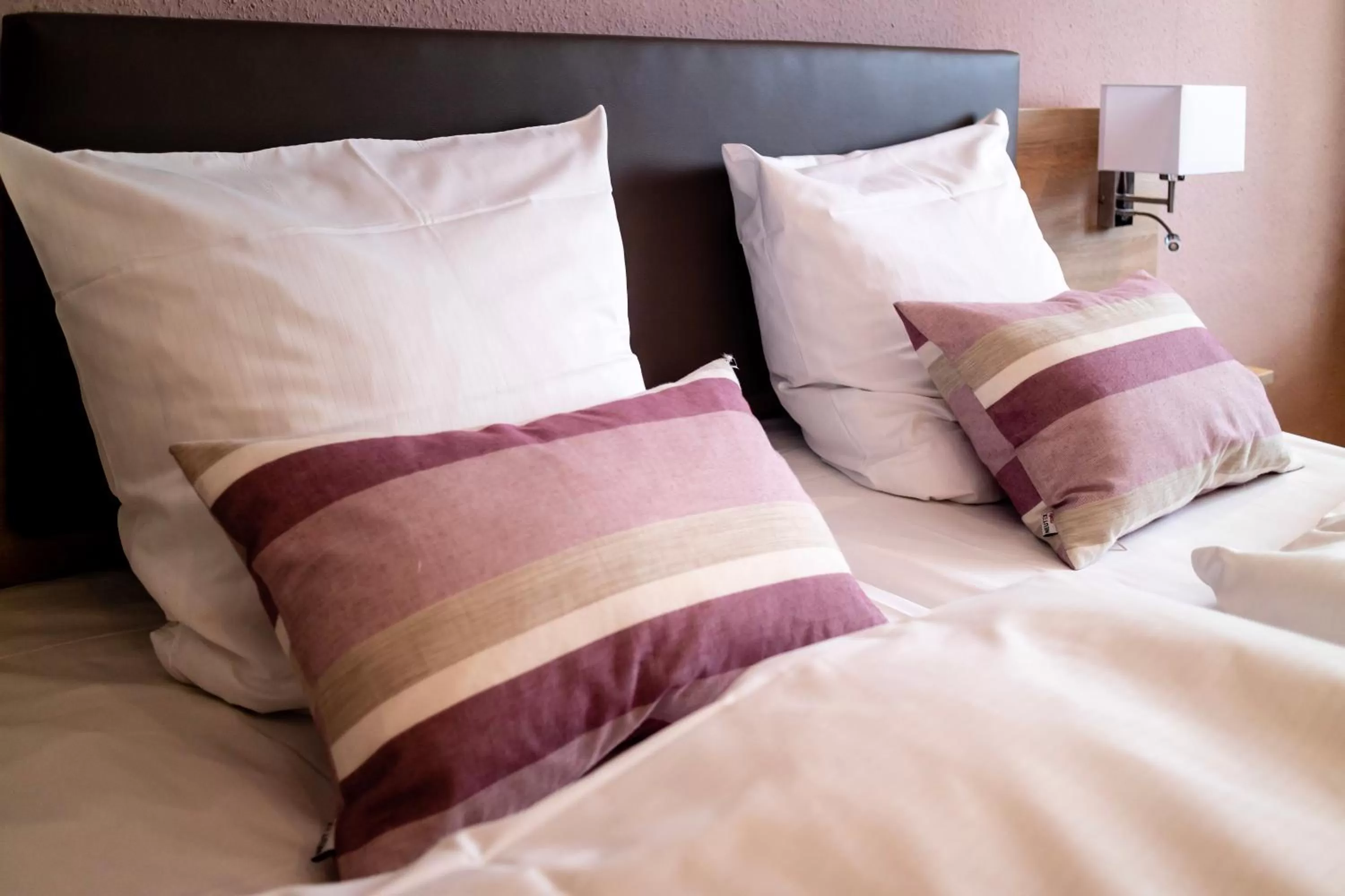 Decorative detail, Bed in Hotel Restaurant Verst