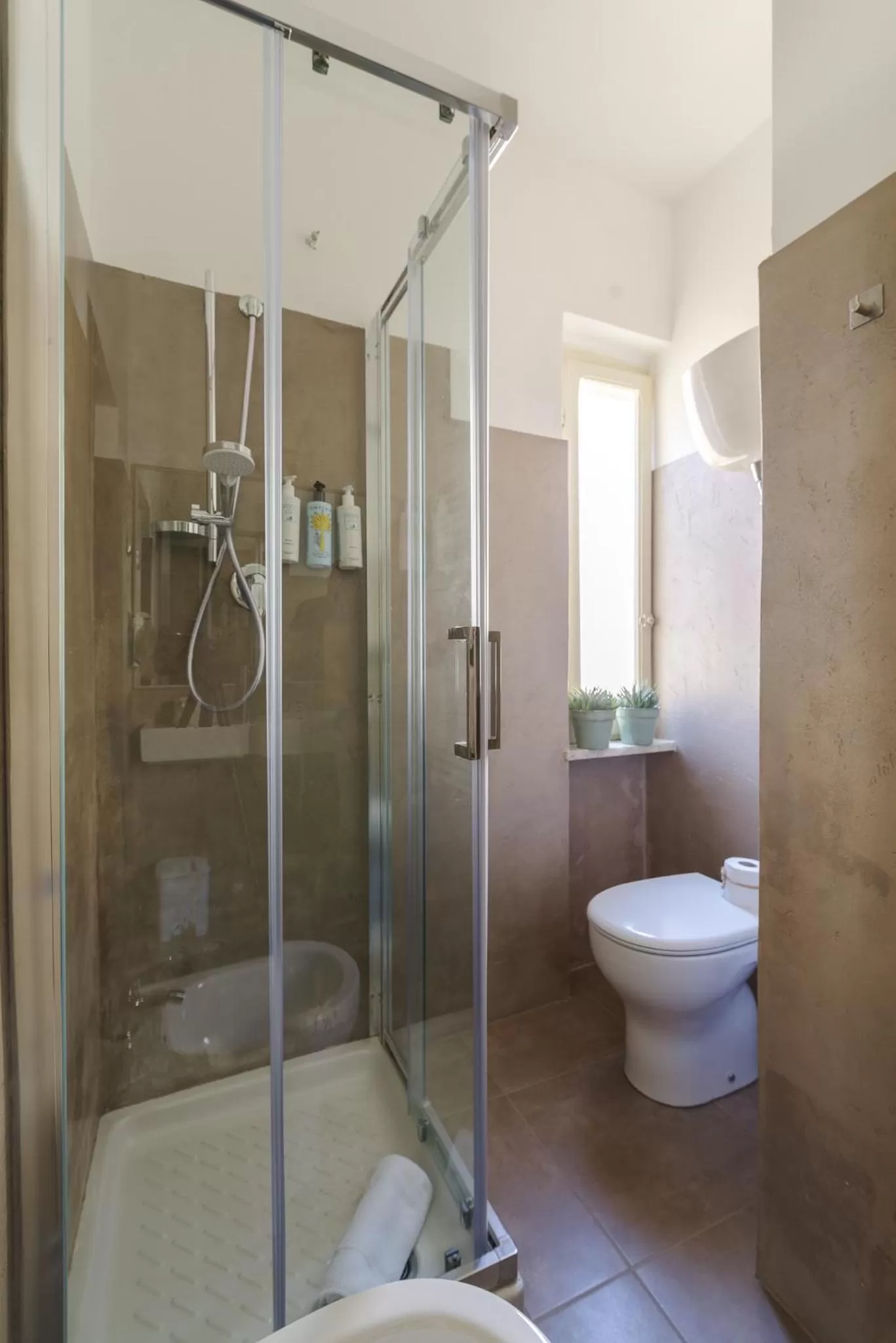 Shower in Aurora Boutique Hotel & Private SPA