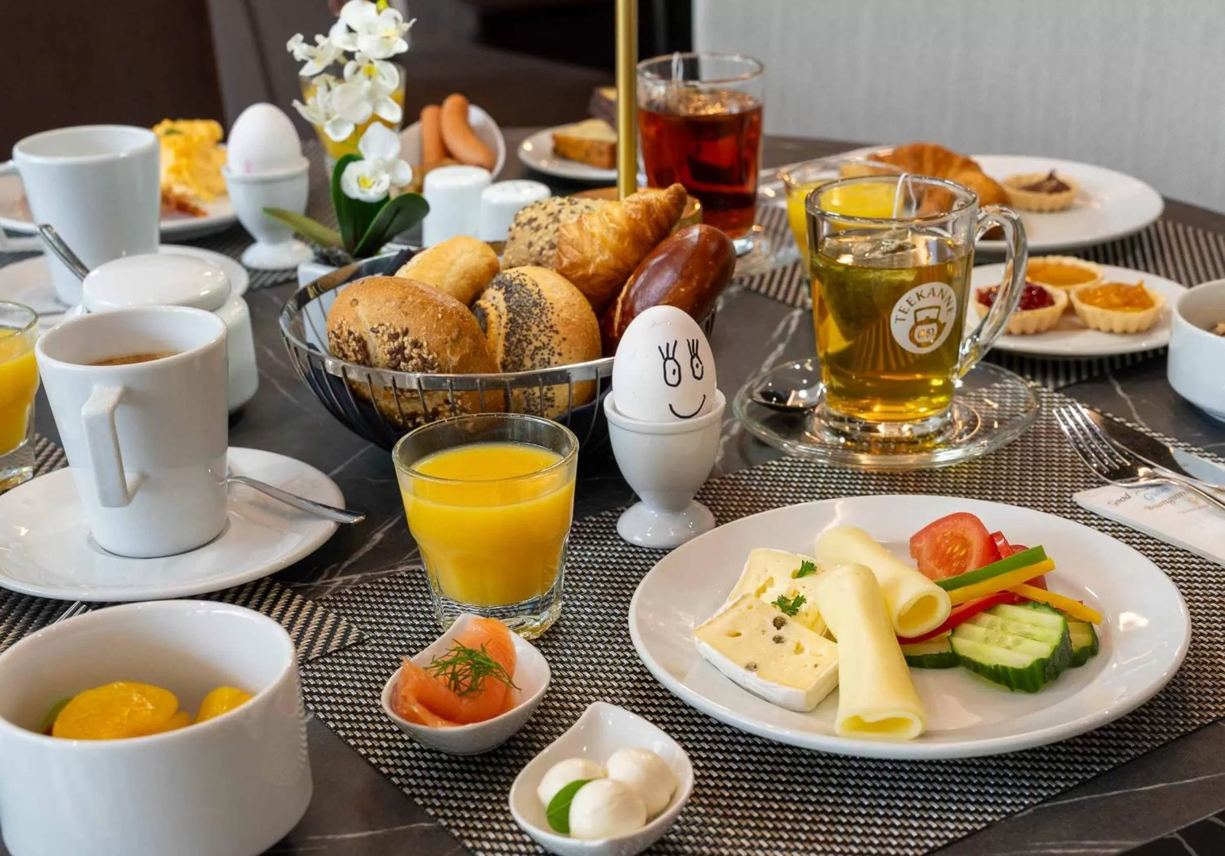 Breakfast in PLAZA Premium Karlsruhe