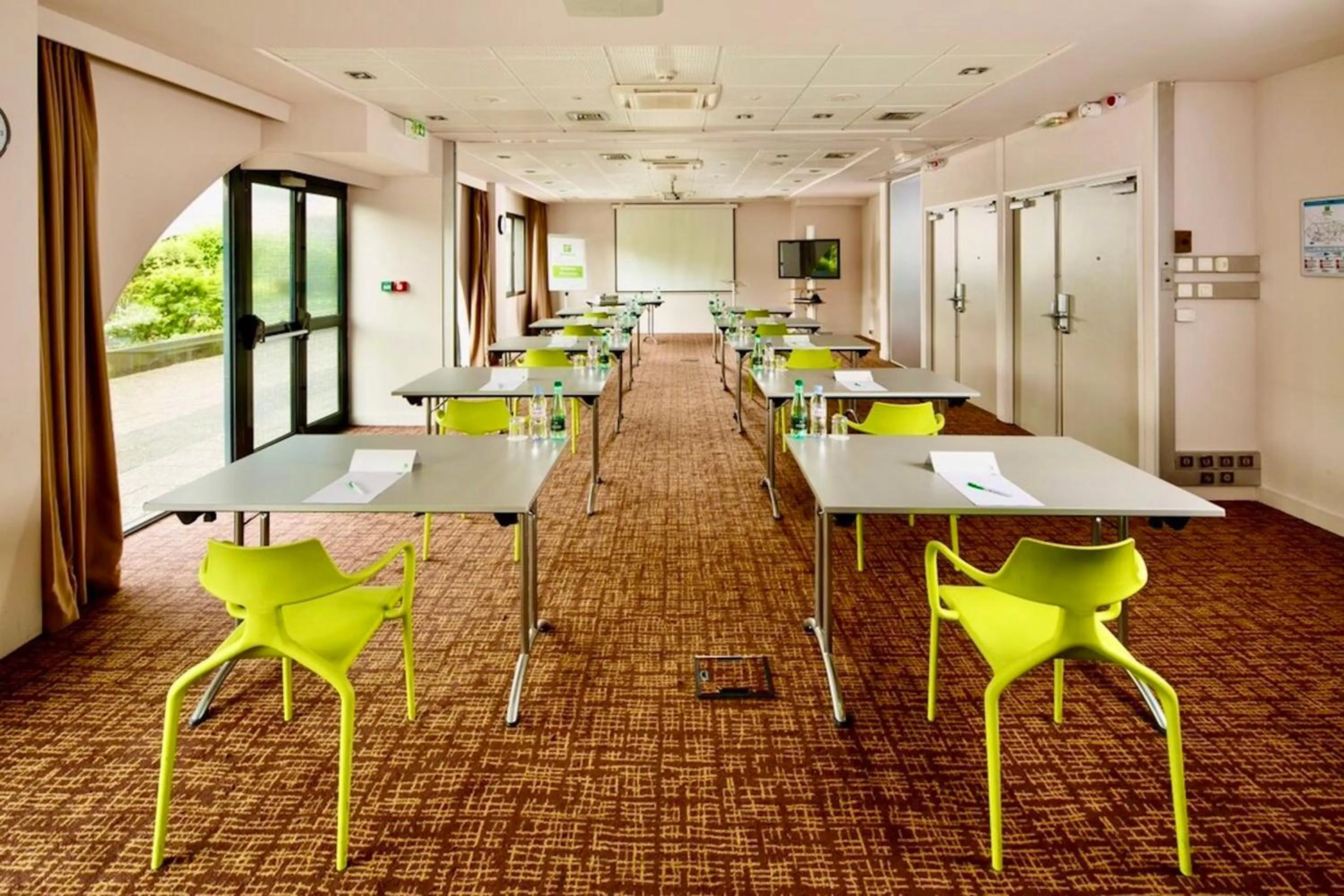 Meeting/conference room in Holiday Inn Lyon Vaise by IHG