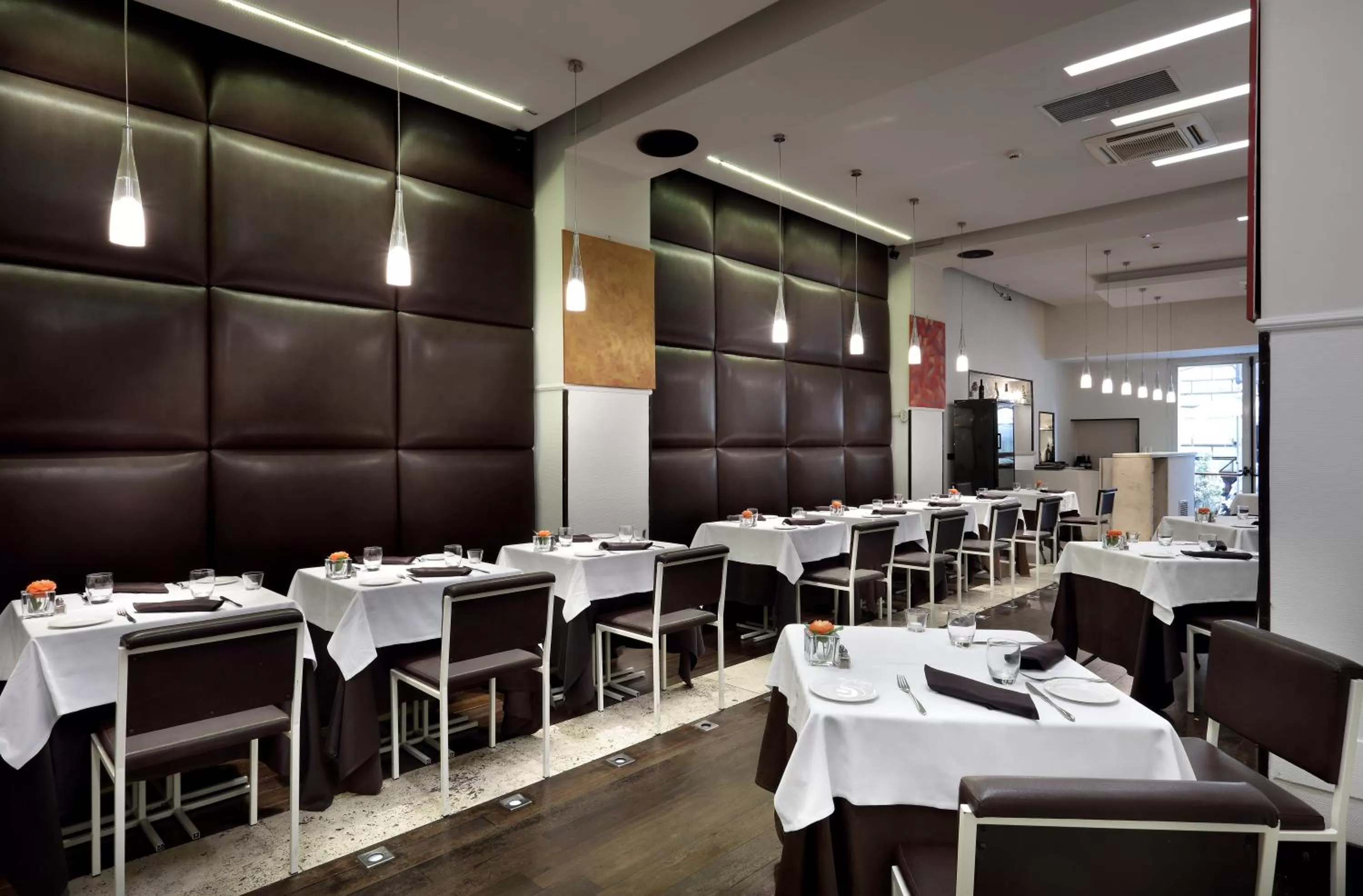 Restaurant/places to eat in Exe International Palace