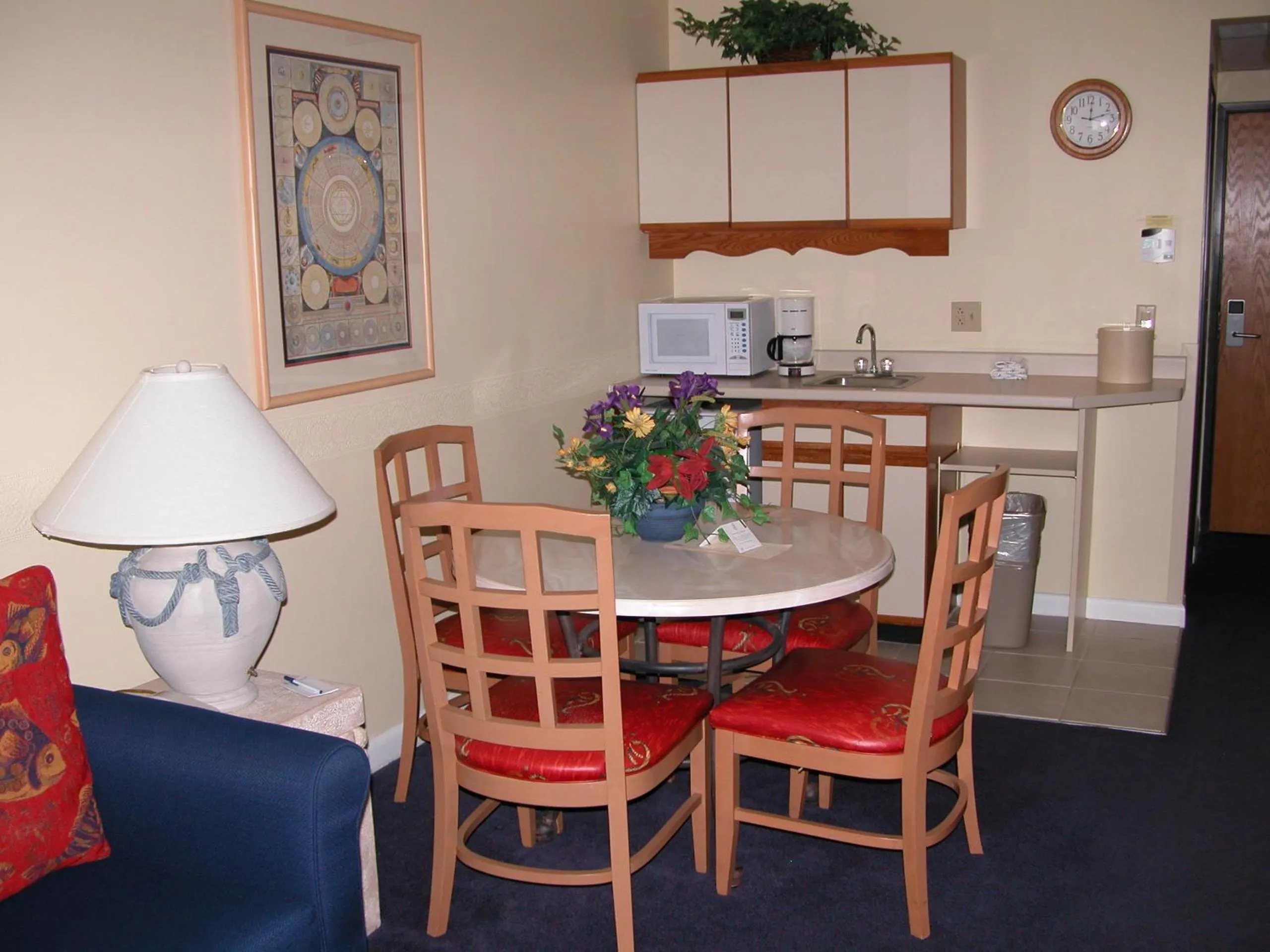 Dining area in The Cove at Yarmouth by Westgate Resorts