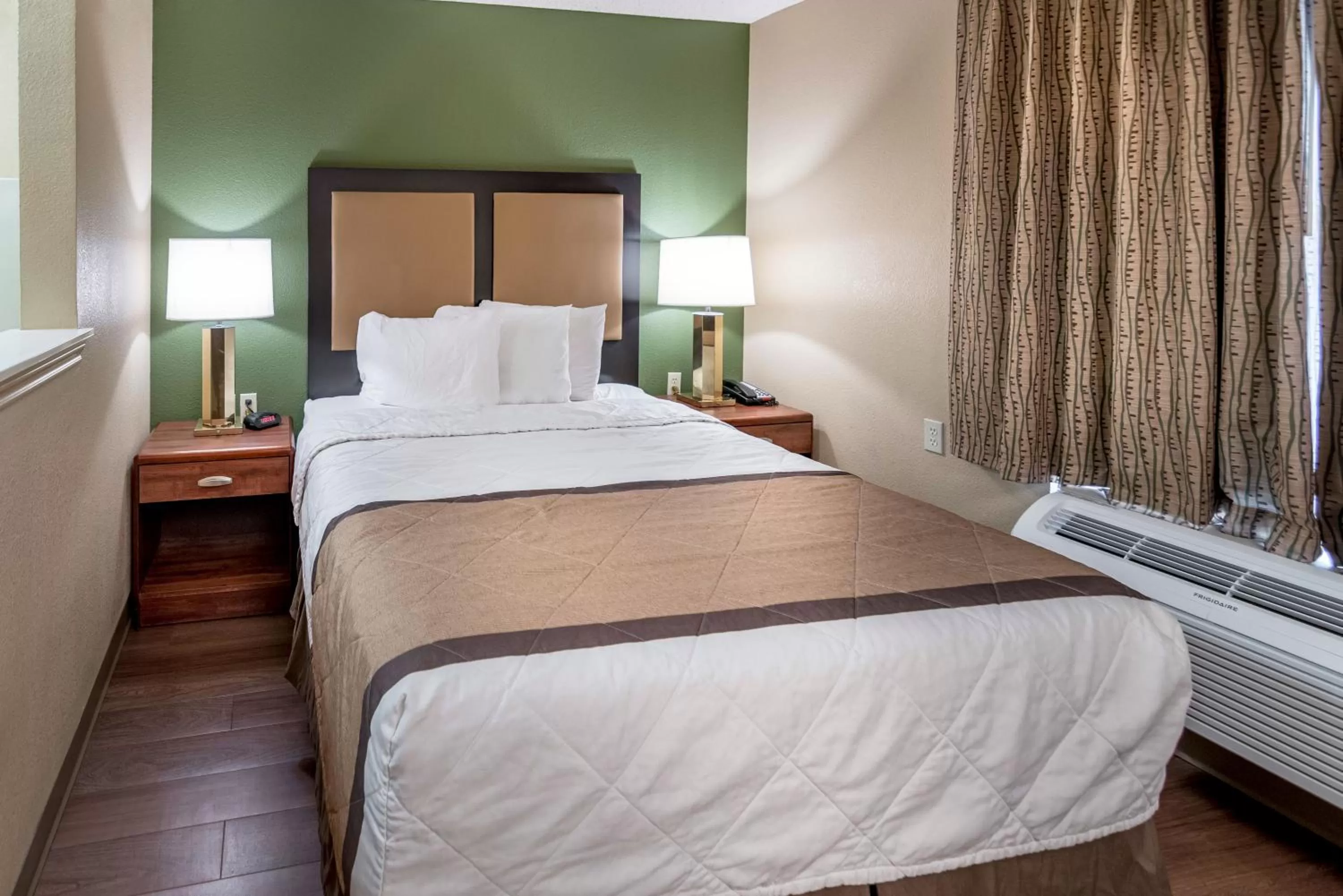 Bed in Extended Stay America Suites - Oklahoma City - Northwest