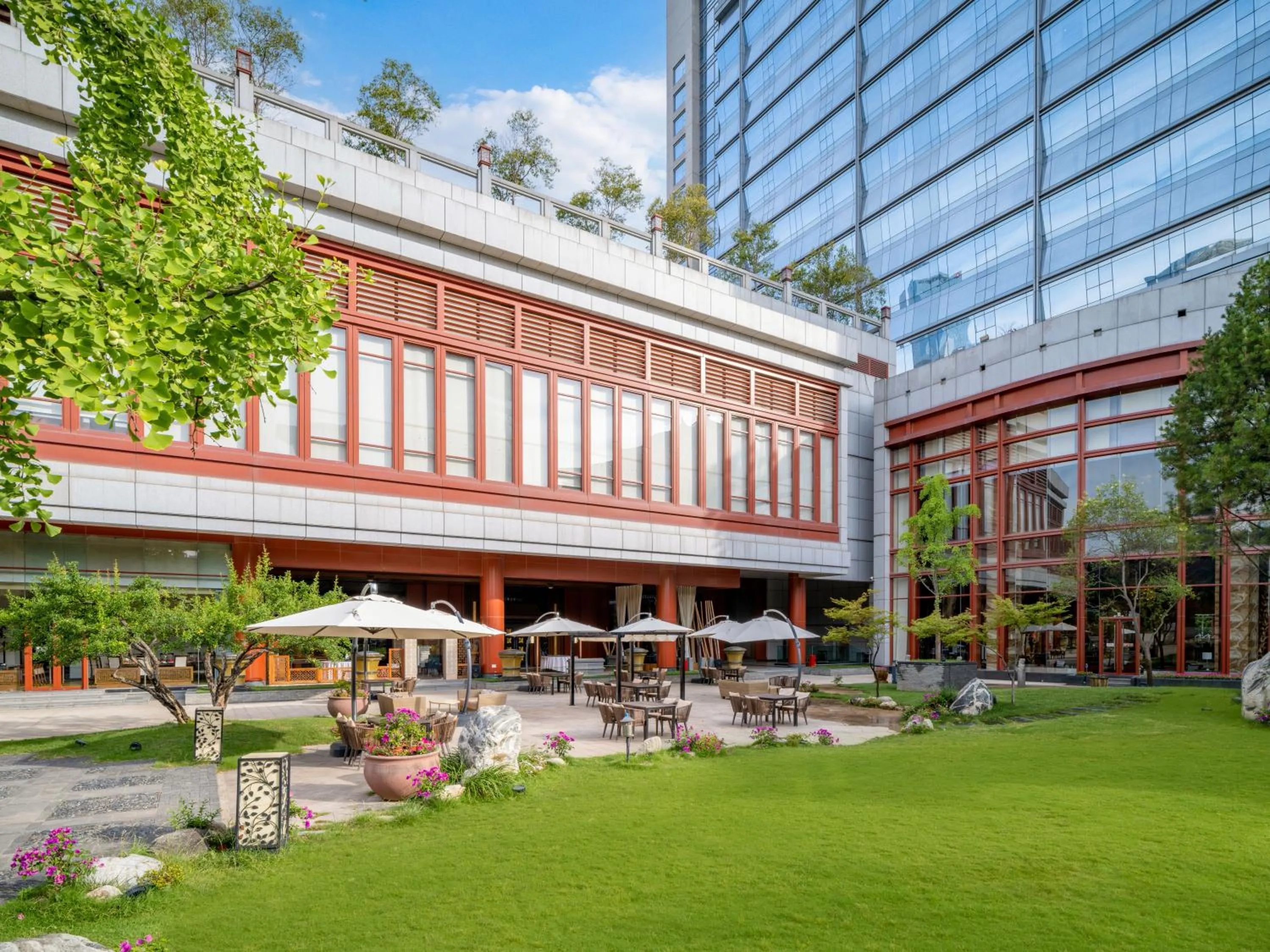 Property building in Shangri-La Xian