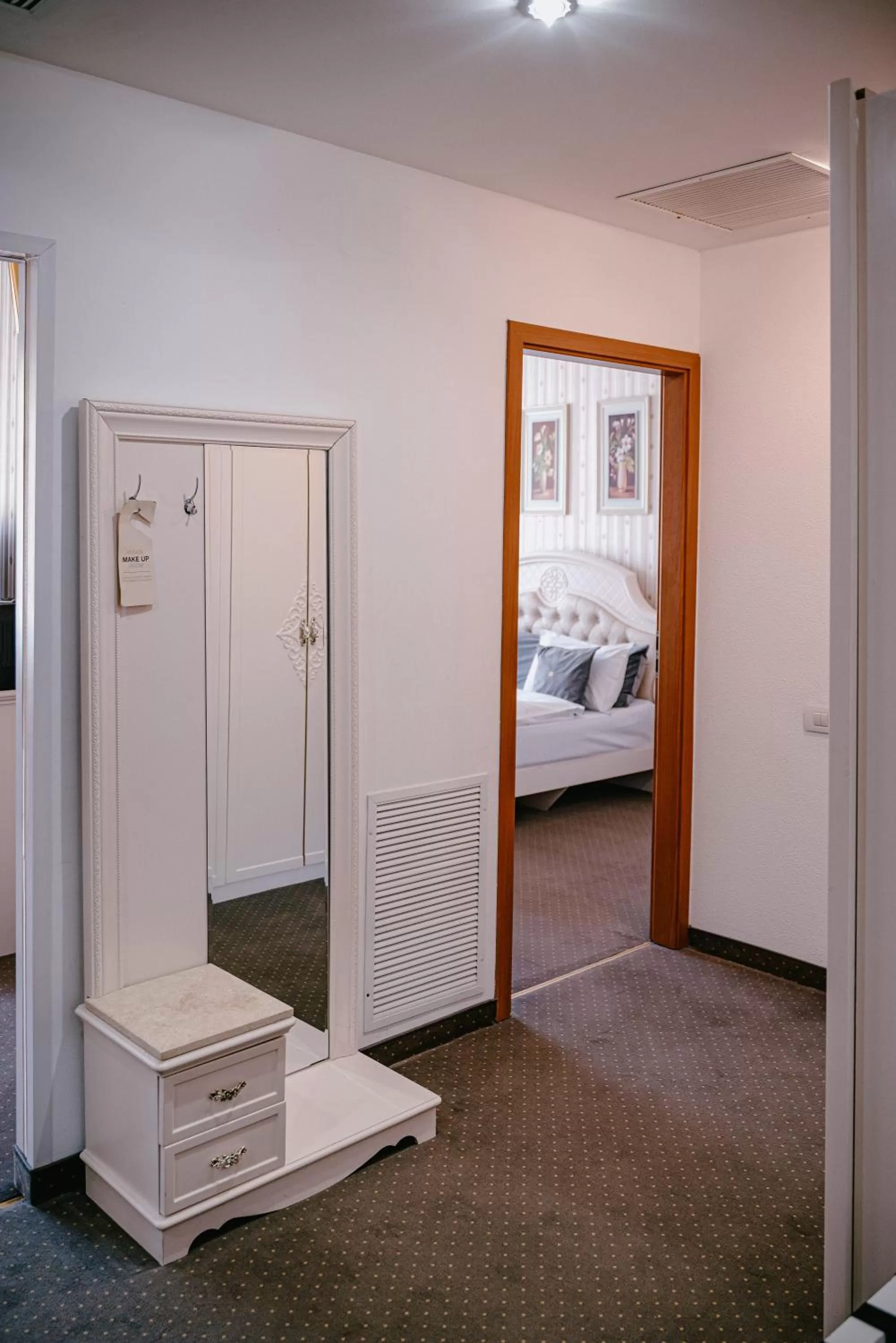 Photo of the whole room, Bed in Hotel Carpathia