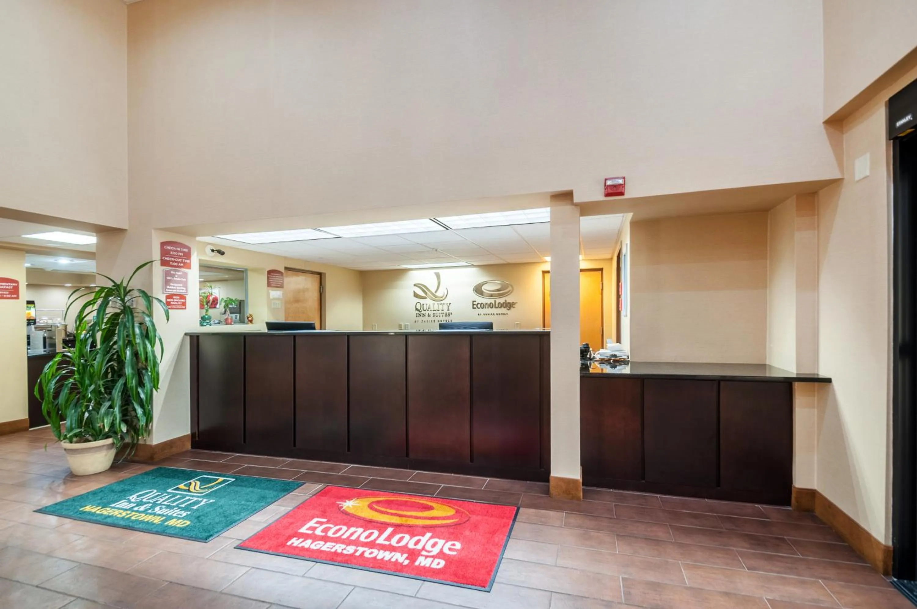 Lobby or reception in Econo Lodge Hagerstown