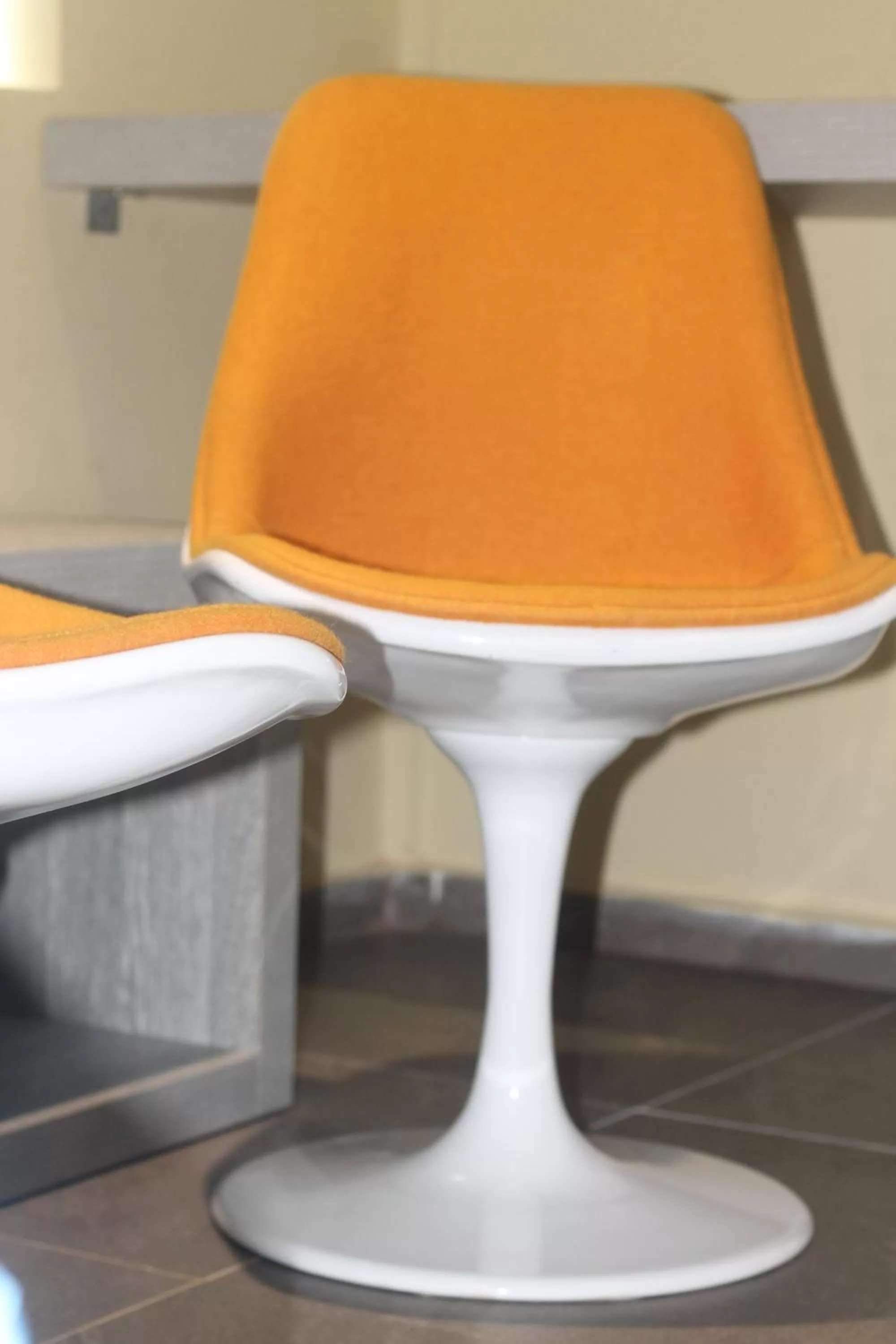 Bedroom, Seating Area in Benny's City Hotel