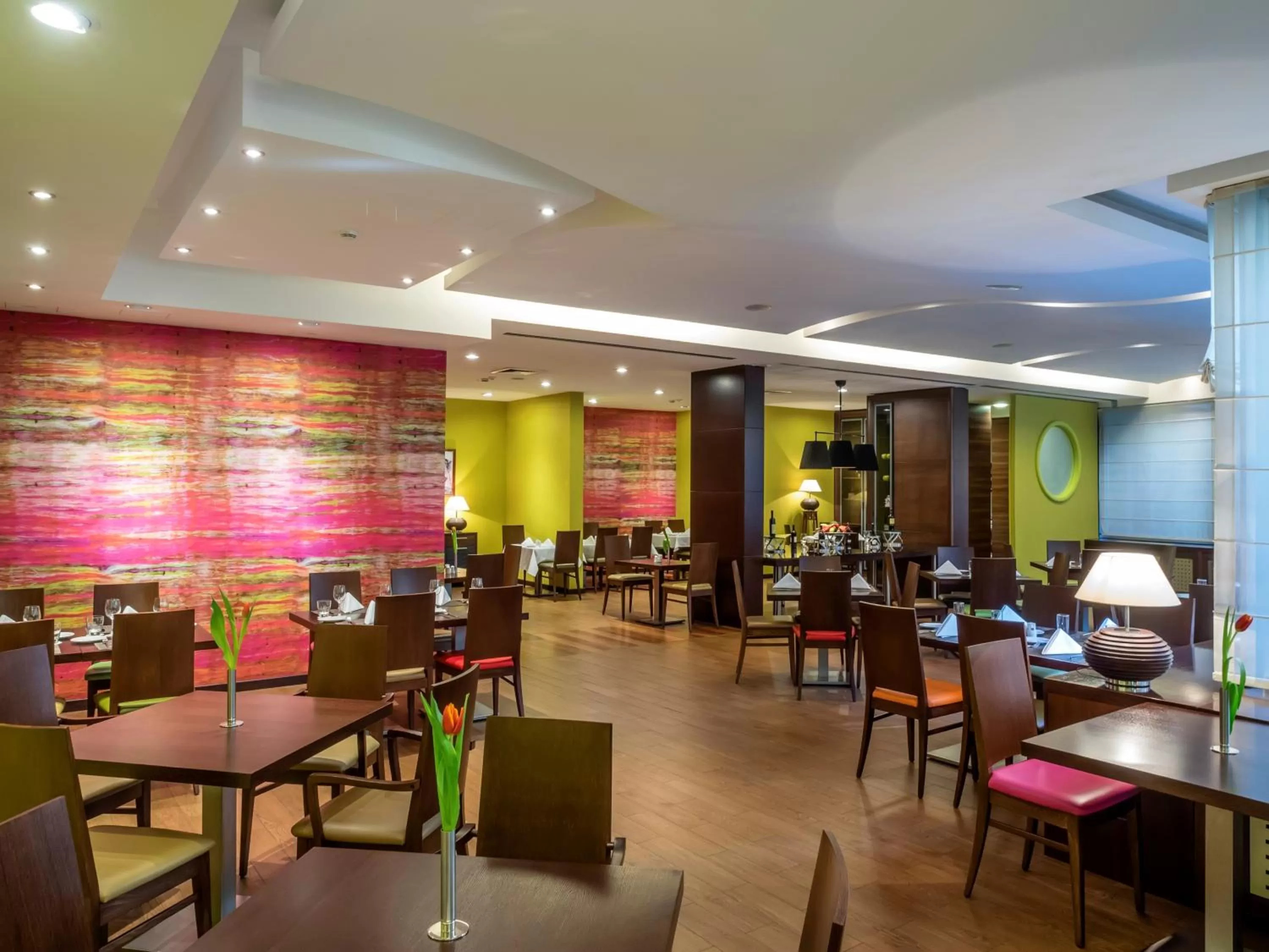 Restaurant/places to eat in IN Hotel Beograd