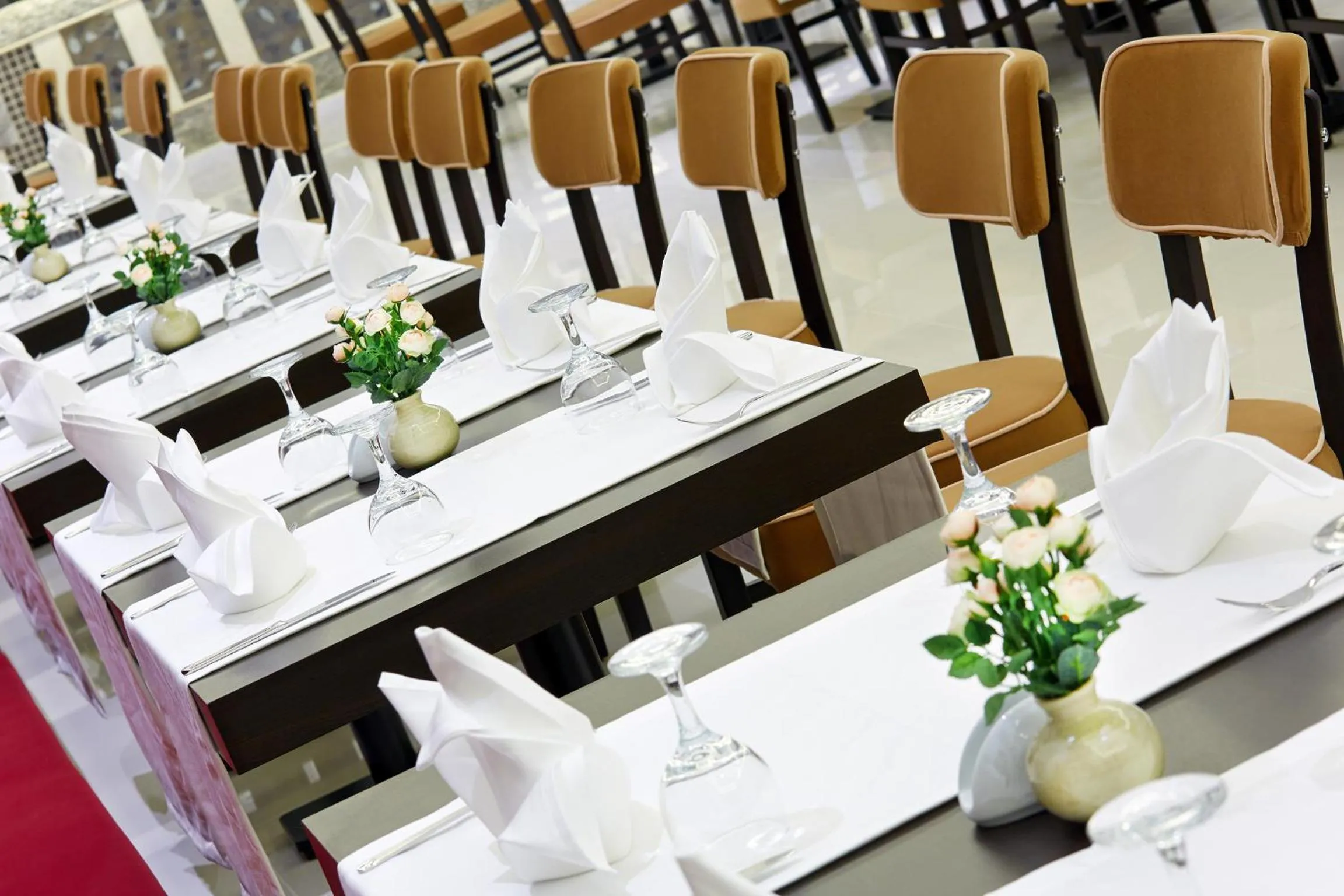 Restaurant/places to eat in Rox Hotel Istanbul