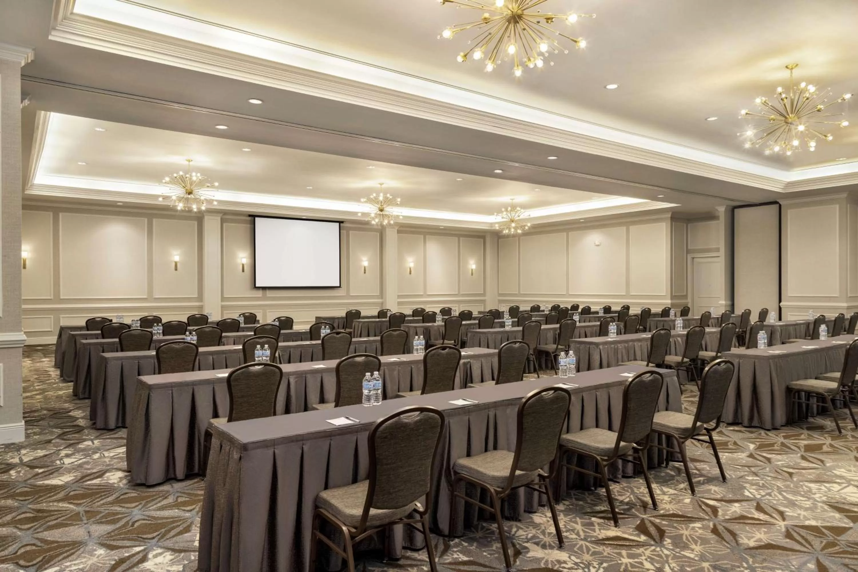 Meeting/conference room in Hampton Inn and Suites New Orleans Convention Center