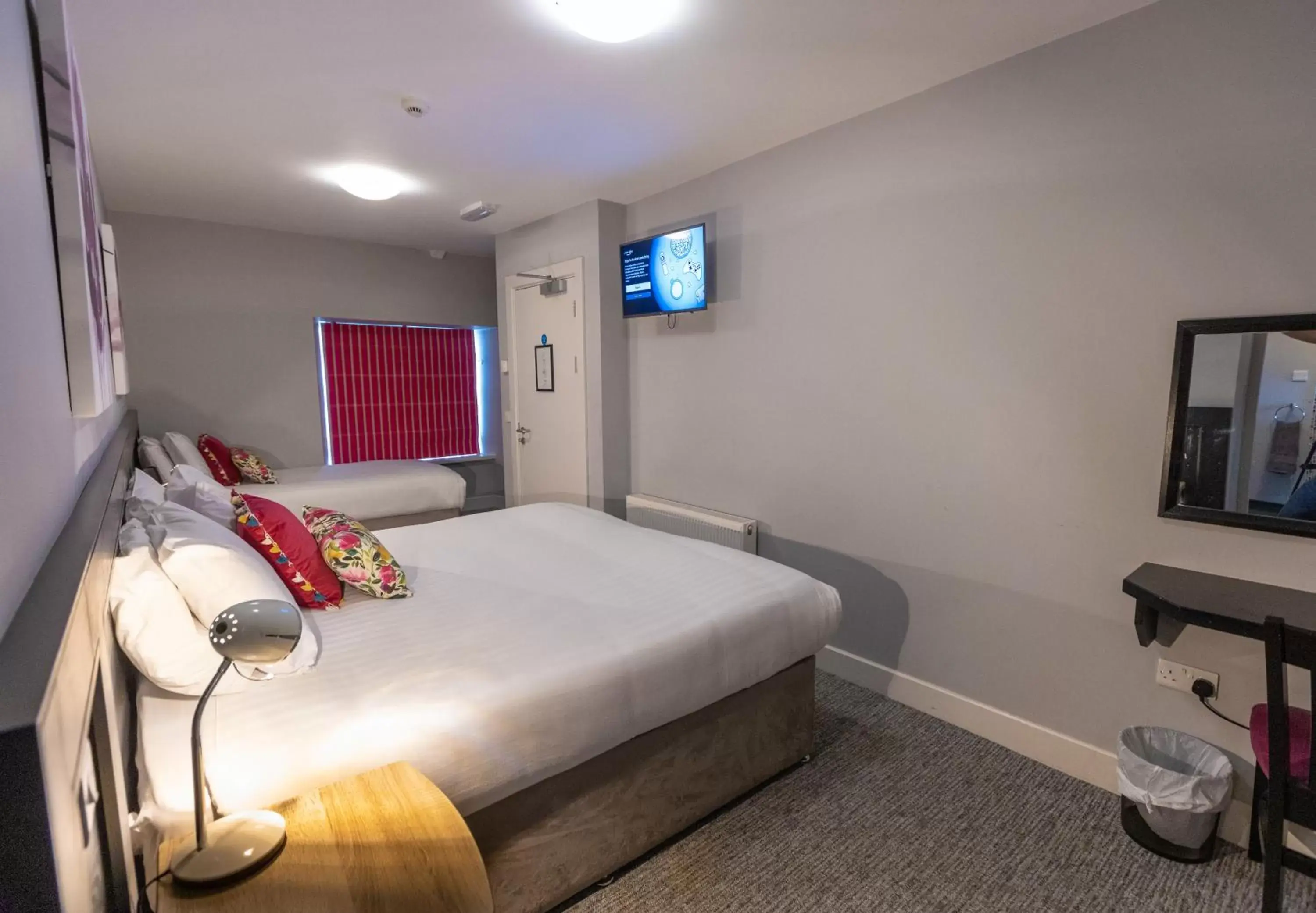 Superior Triple Room in Behan's Horseshoe Bar & Restaurant Superior Triple Room in Behan's Horseshoe Bar & Restaurant