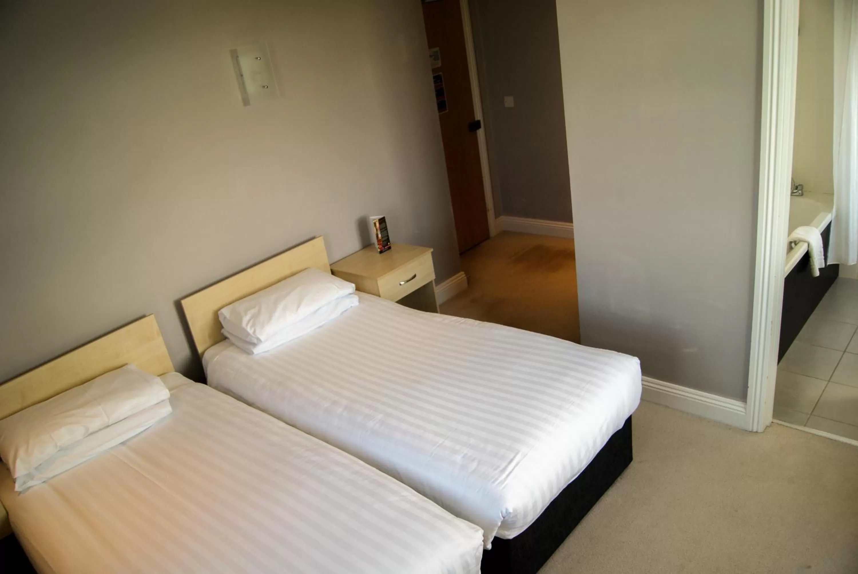 Bed in Suncliff Hotel - OCEANA COLLECTION